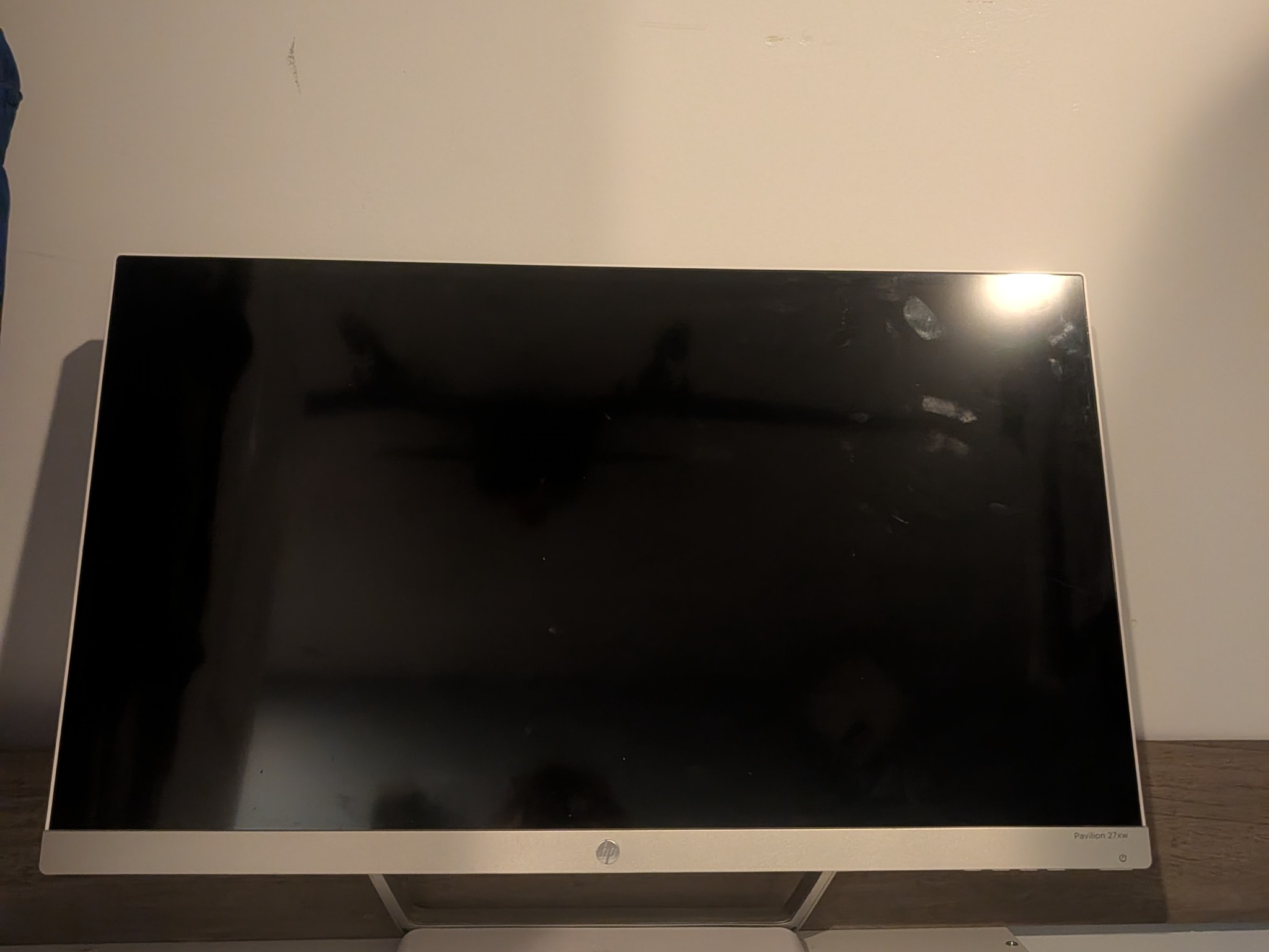 HP Pavilion 27xw Monitor With CABLE