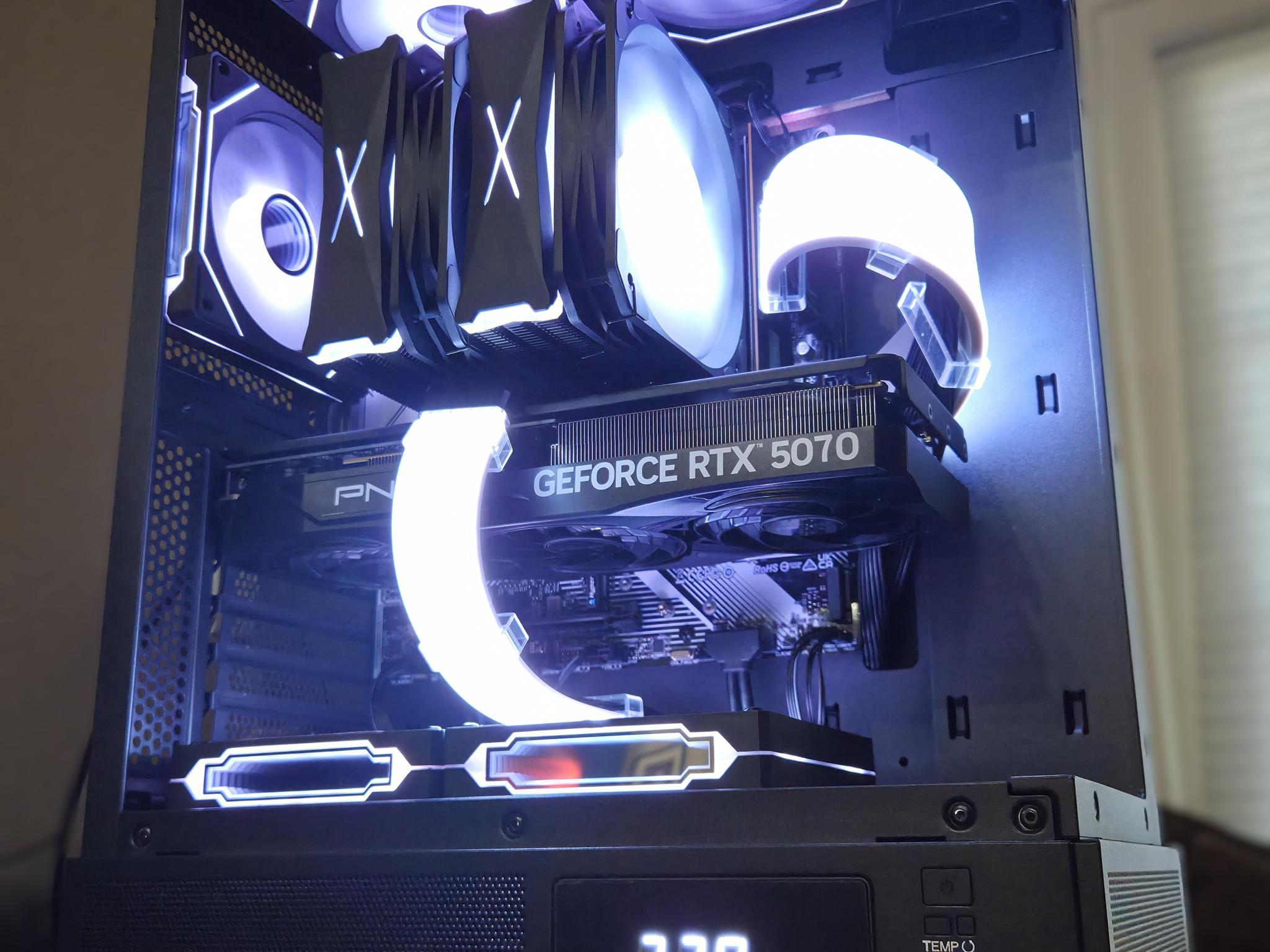 Super!💥 7700|5070|DDR5-32GB|2TB|Temp Display