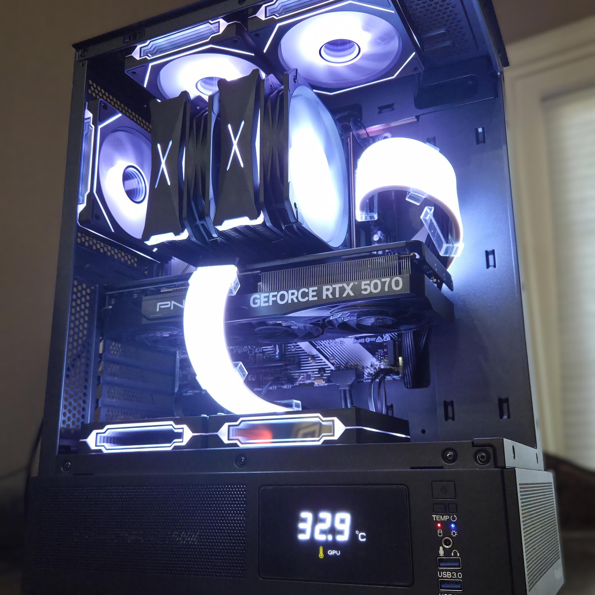 Super!💥 7700|5070|DDR5-32GB|2TB|Temp Display