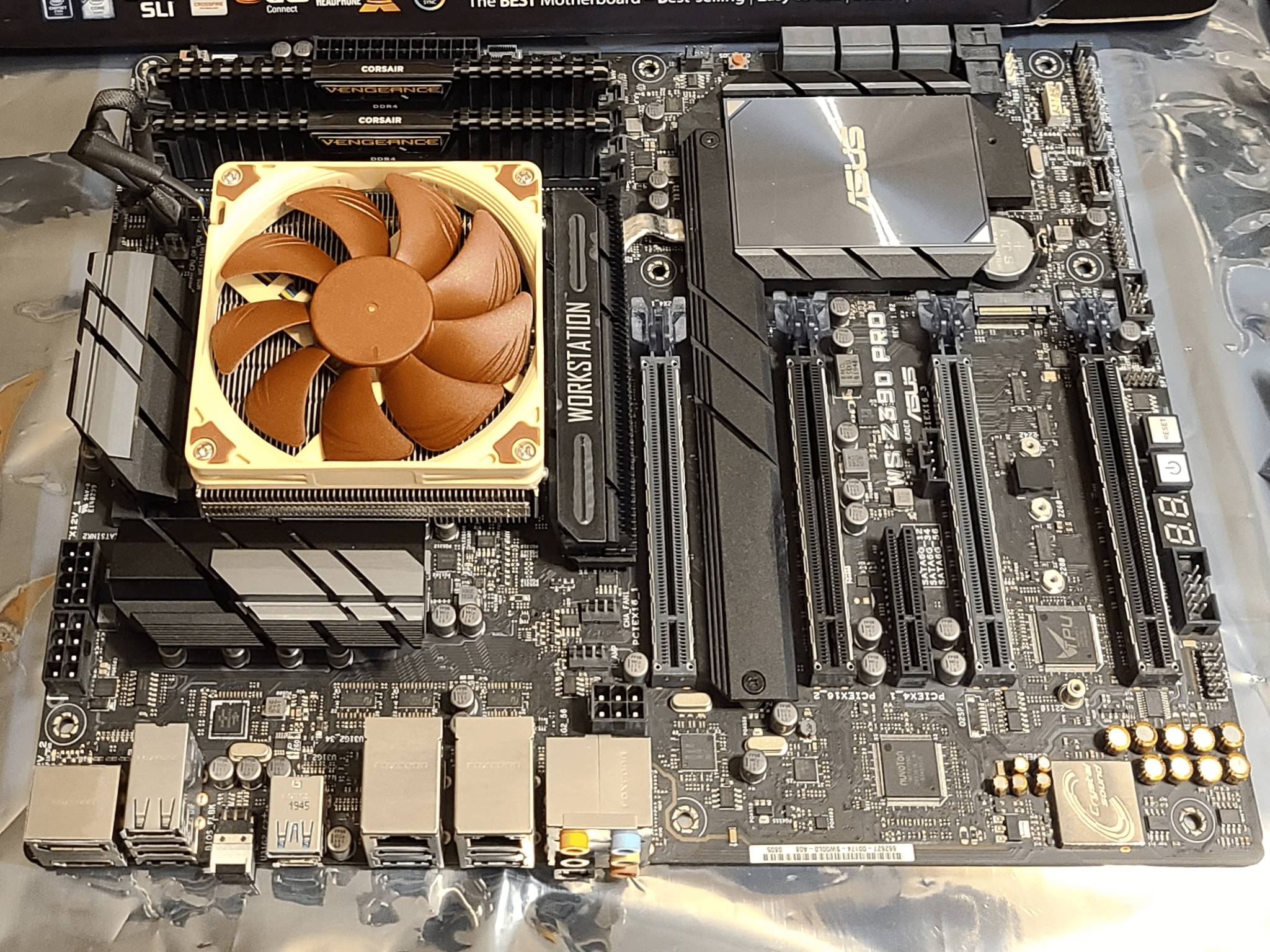 ASUS WS Z390 Motherboard Combo Loaded 32 GB DDR4 SSD Intel Pentium Gold G5420 Noctua Cooler