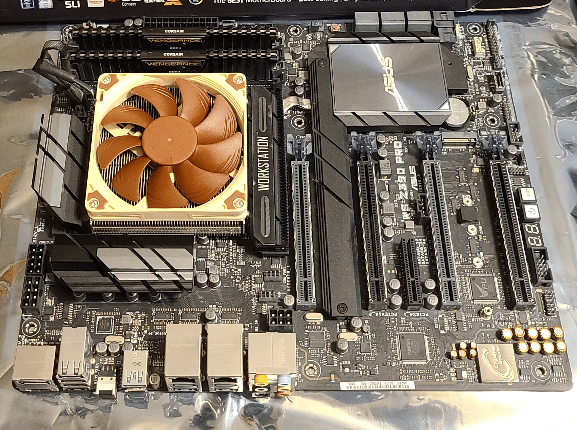 ASUS WS Z390 Motherboard Combo Loaded 32 GB DDR4 SSD Intel Pentium Gold G5420 Noctua Cooler