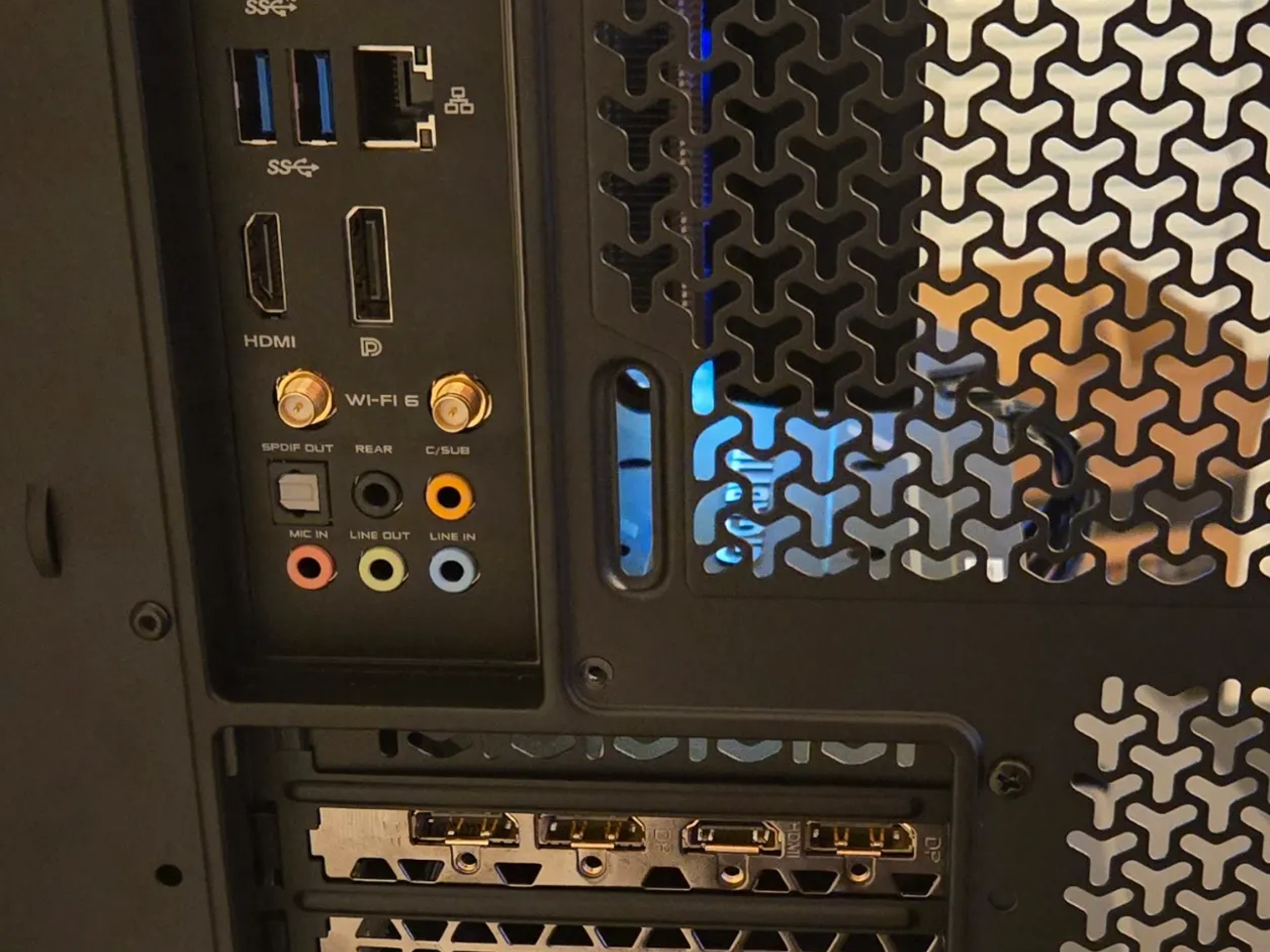 🎇 The "Shadow Falcon" Gaming PC – Ryzen 7 3700X | RTX 2060 Super | 32GB RGB! 🎮