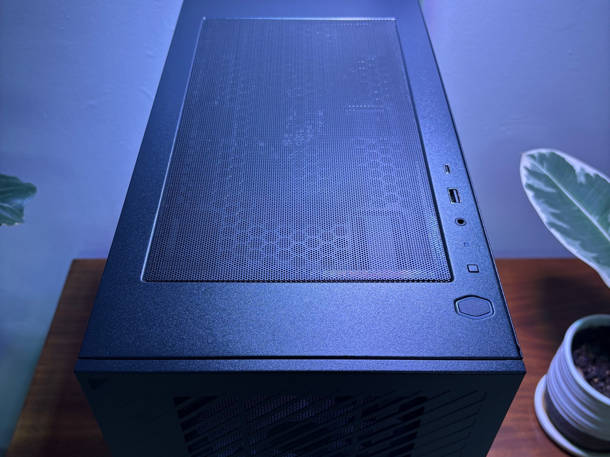 RTX 5070 | Ryzen 5 9600X | 32GB DDR5 | 1TB SSD | 750W PSU | 4 x Fans | WiFi