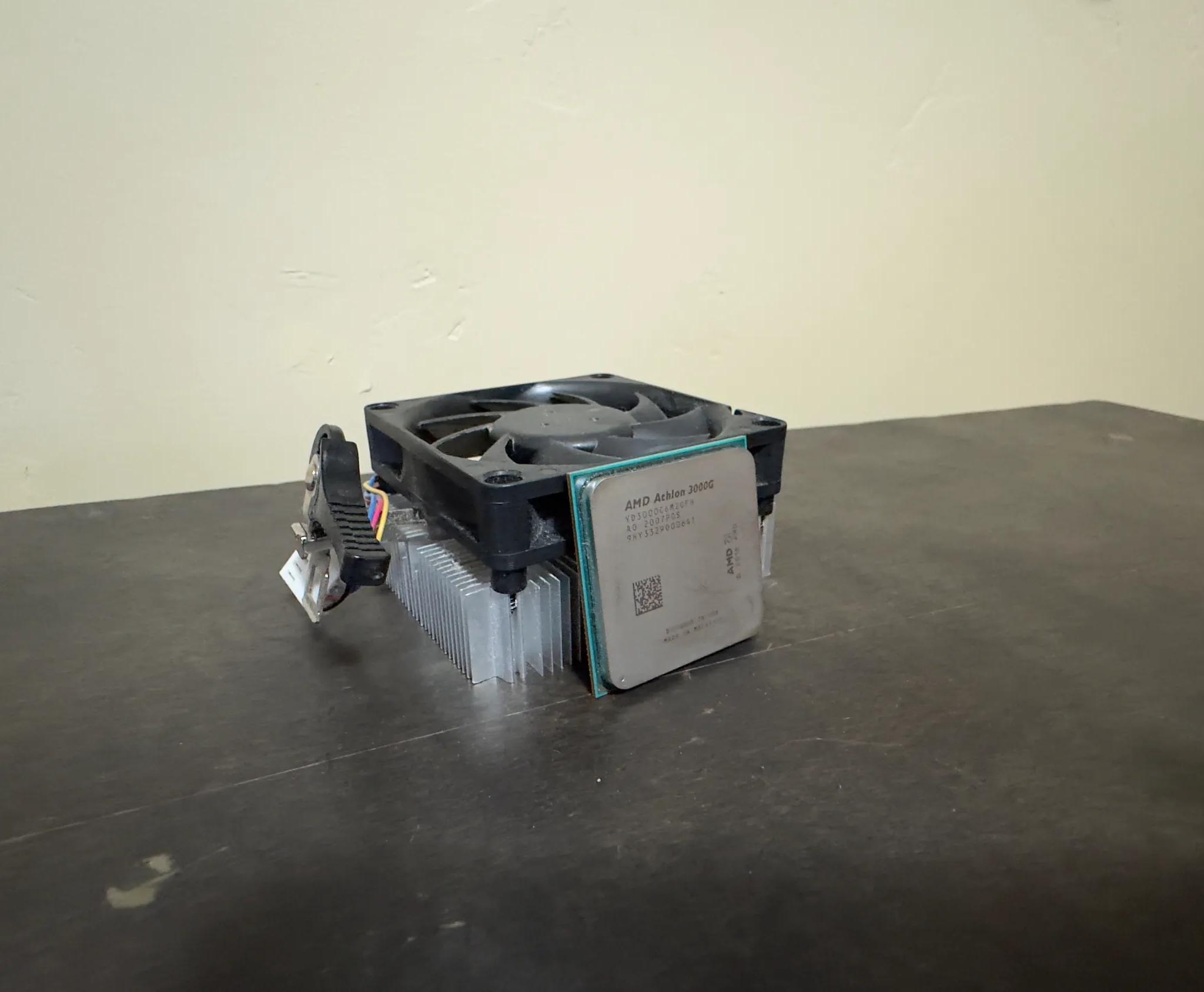 AMD ATHLON 3000G