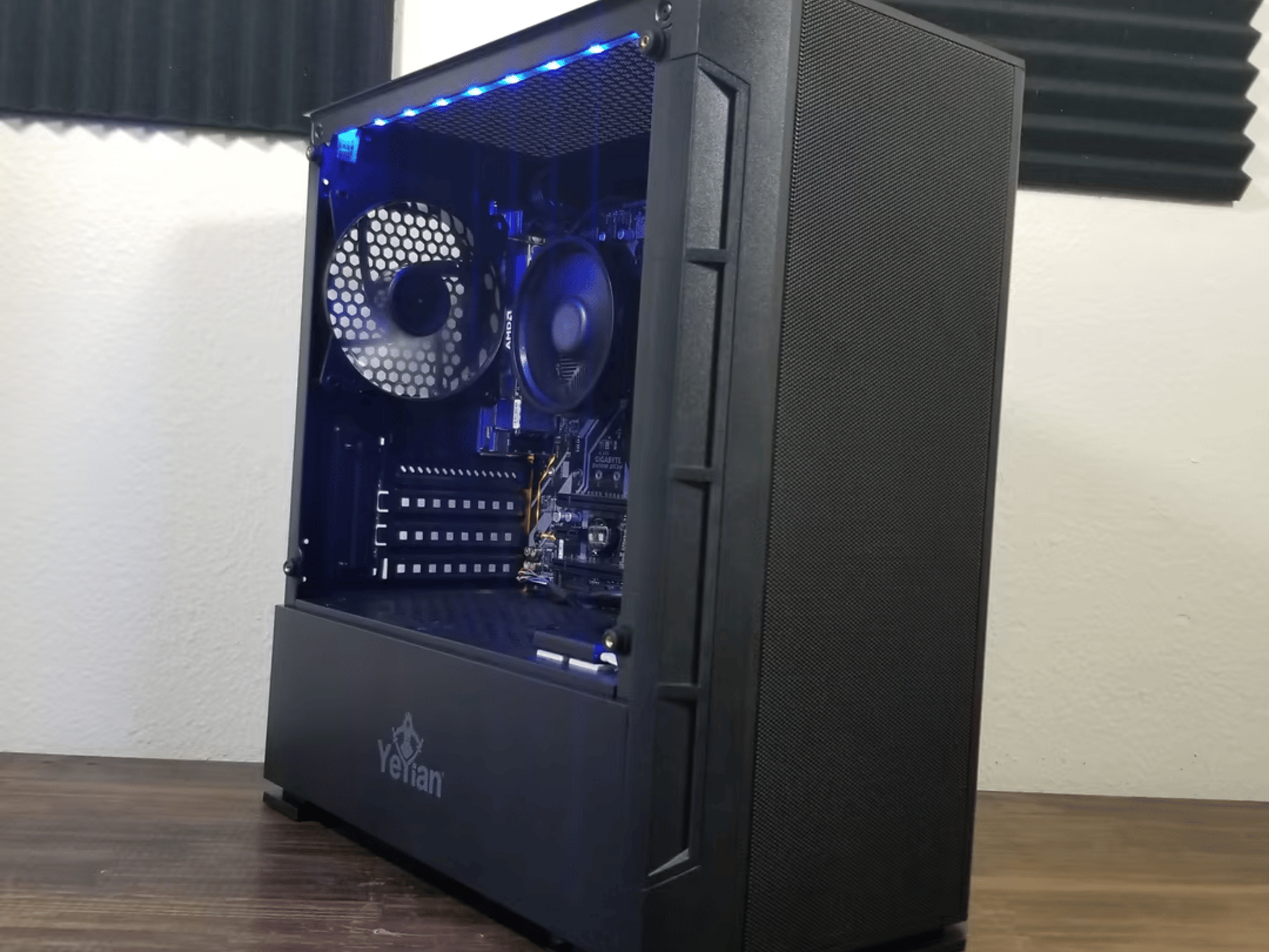 AMD Ryzen 5 5600G w/ Radeon RX Vega 7 Graphics // XPG 16GB 3200MHz // Silicon Power 512GB