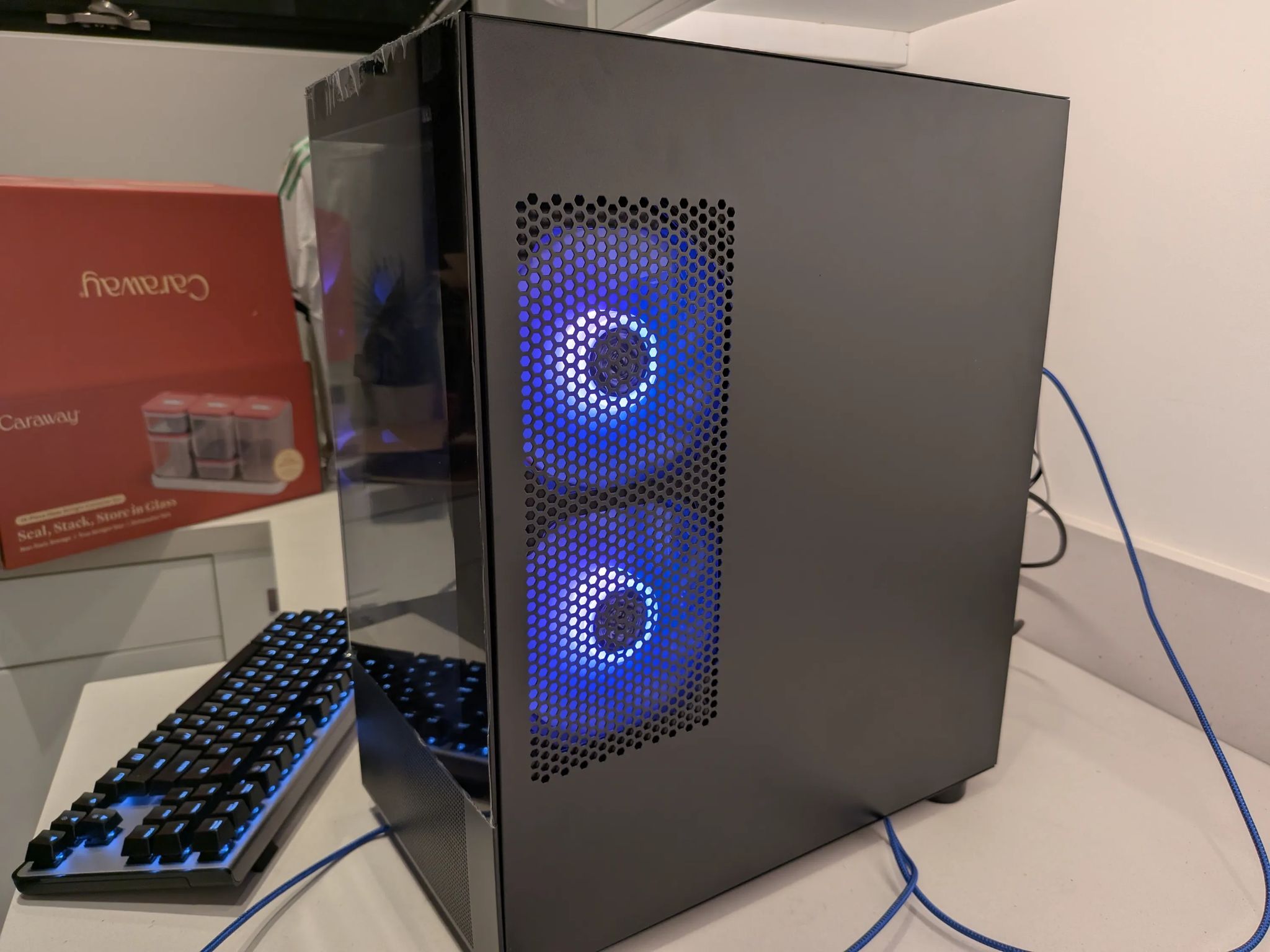The Jian 🕊️ - RX 9070, Core Ultra 7 265K, 32 GB DDR5 RAM, 4 TB Gen 4 NVMe, Liquid Cooled, RGB