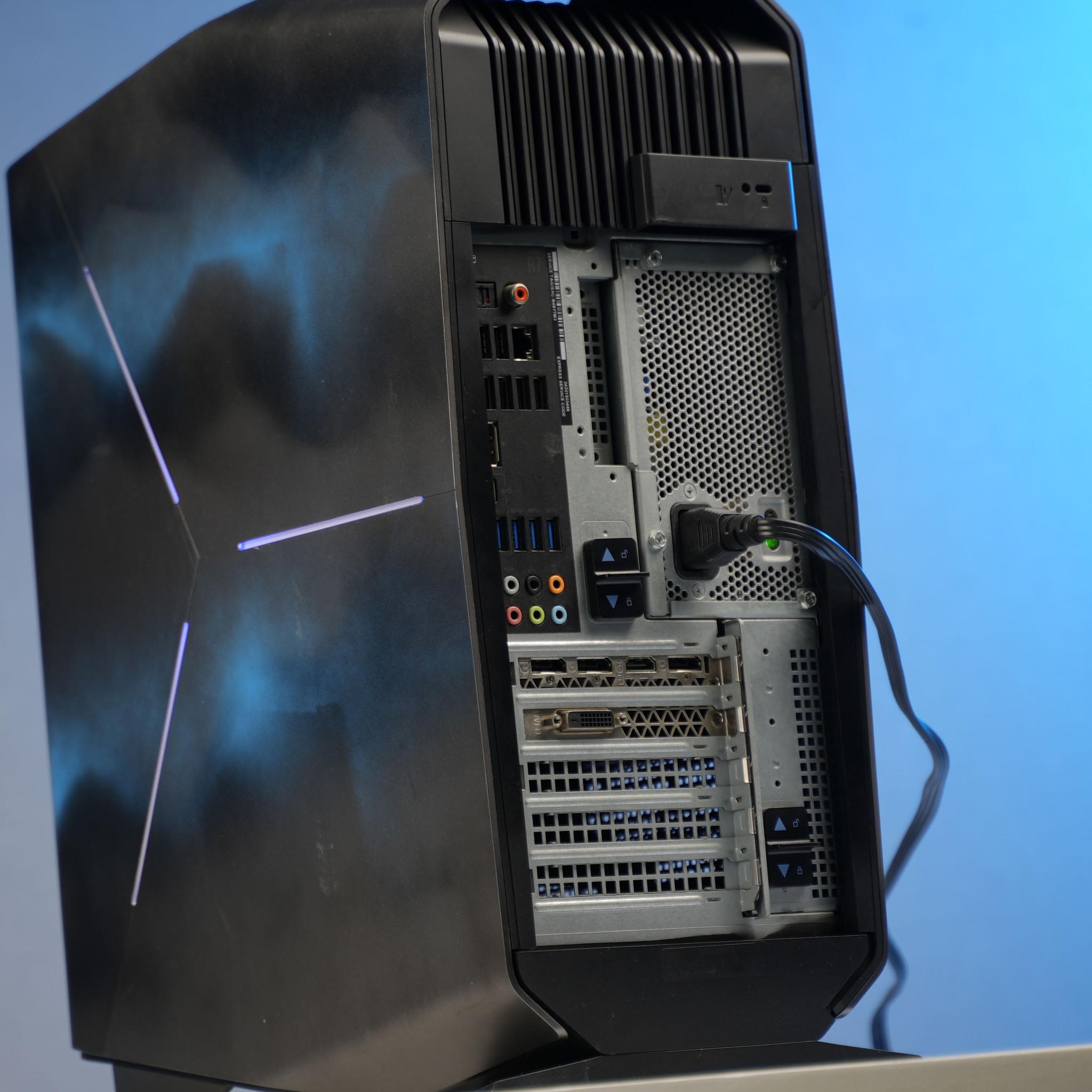“ALIENS3FORM” GTX 1080 Intel Core i7 8700 16GB .9TB Windows 11 Gaming PC Powerhouse