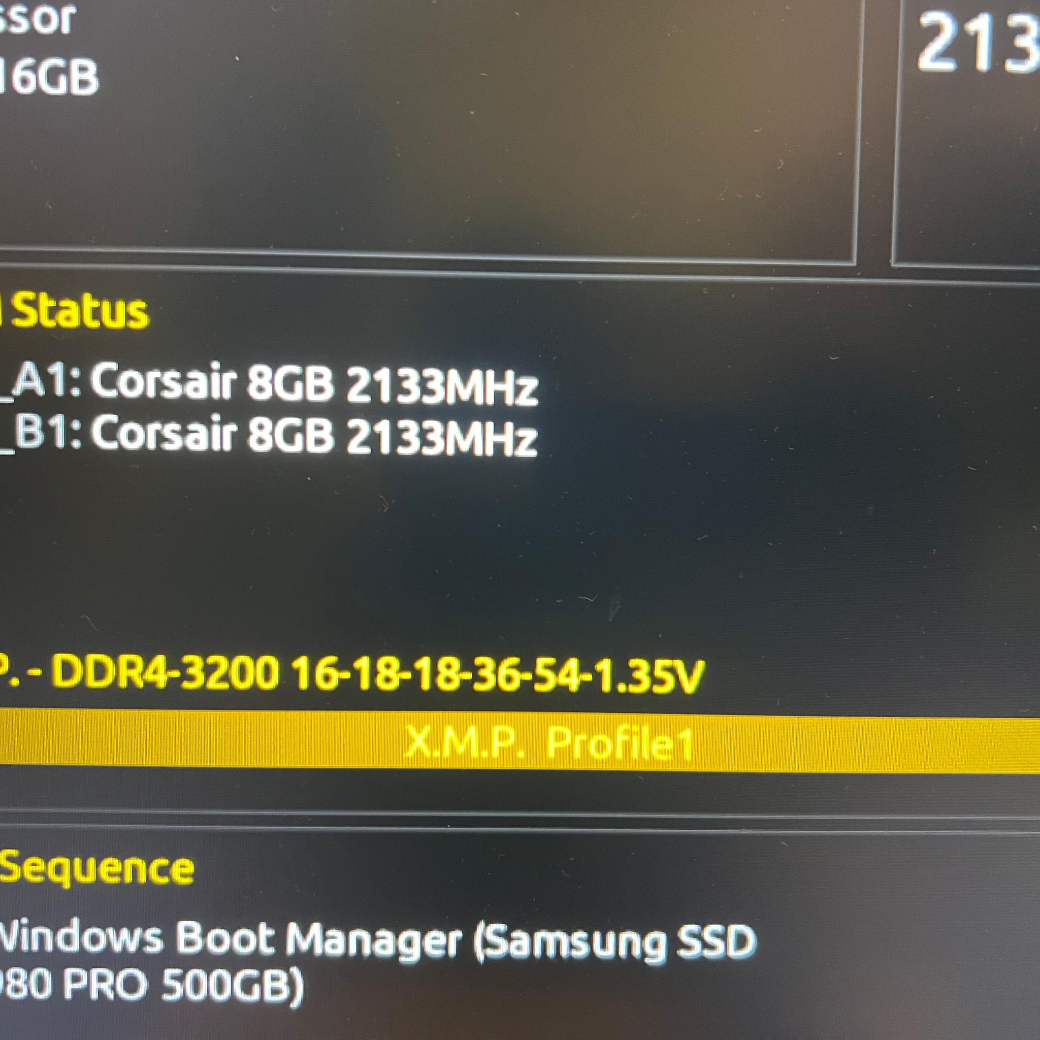 16GB (2x8GB) DDR4-3200MHz CL16 Corsair Vengeance RAM Memory