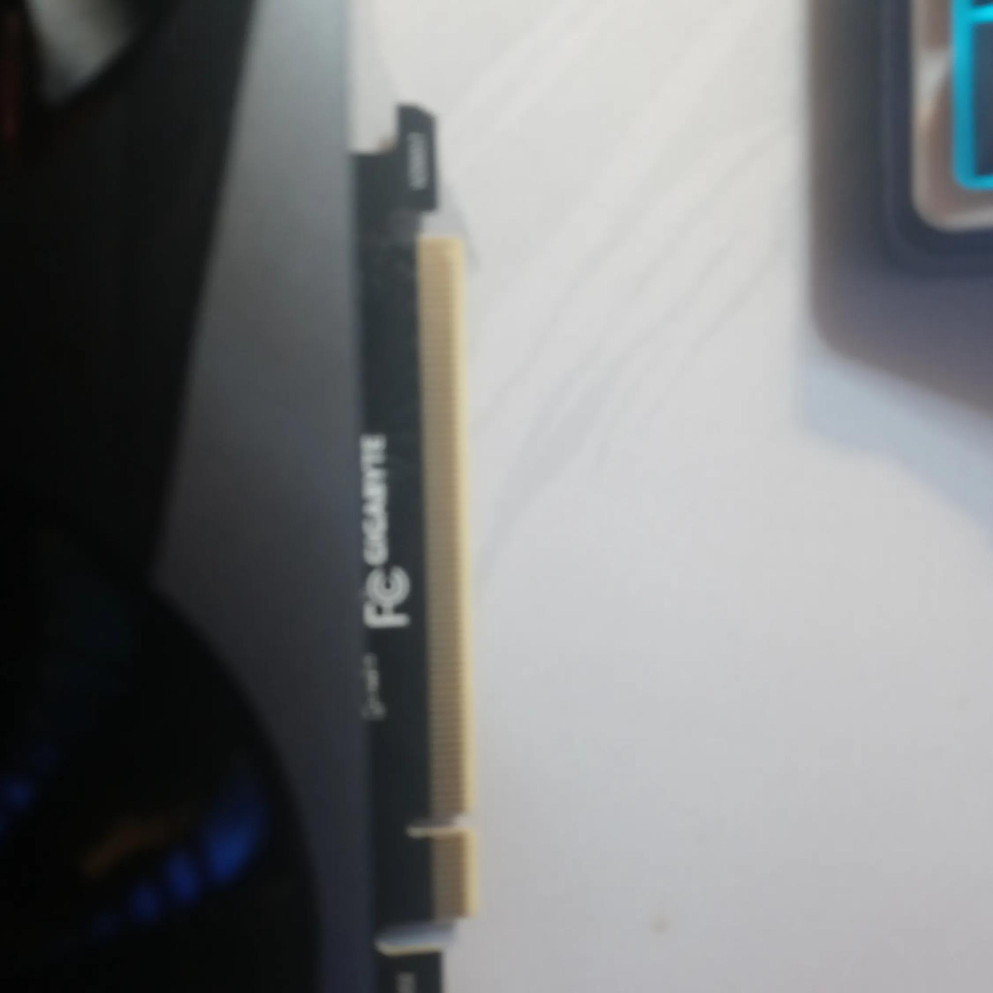 Gigabyte 3080 with ROG STRIX riser cable