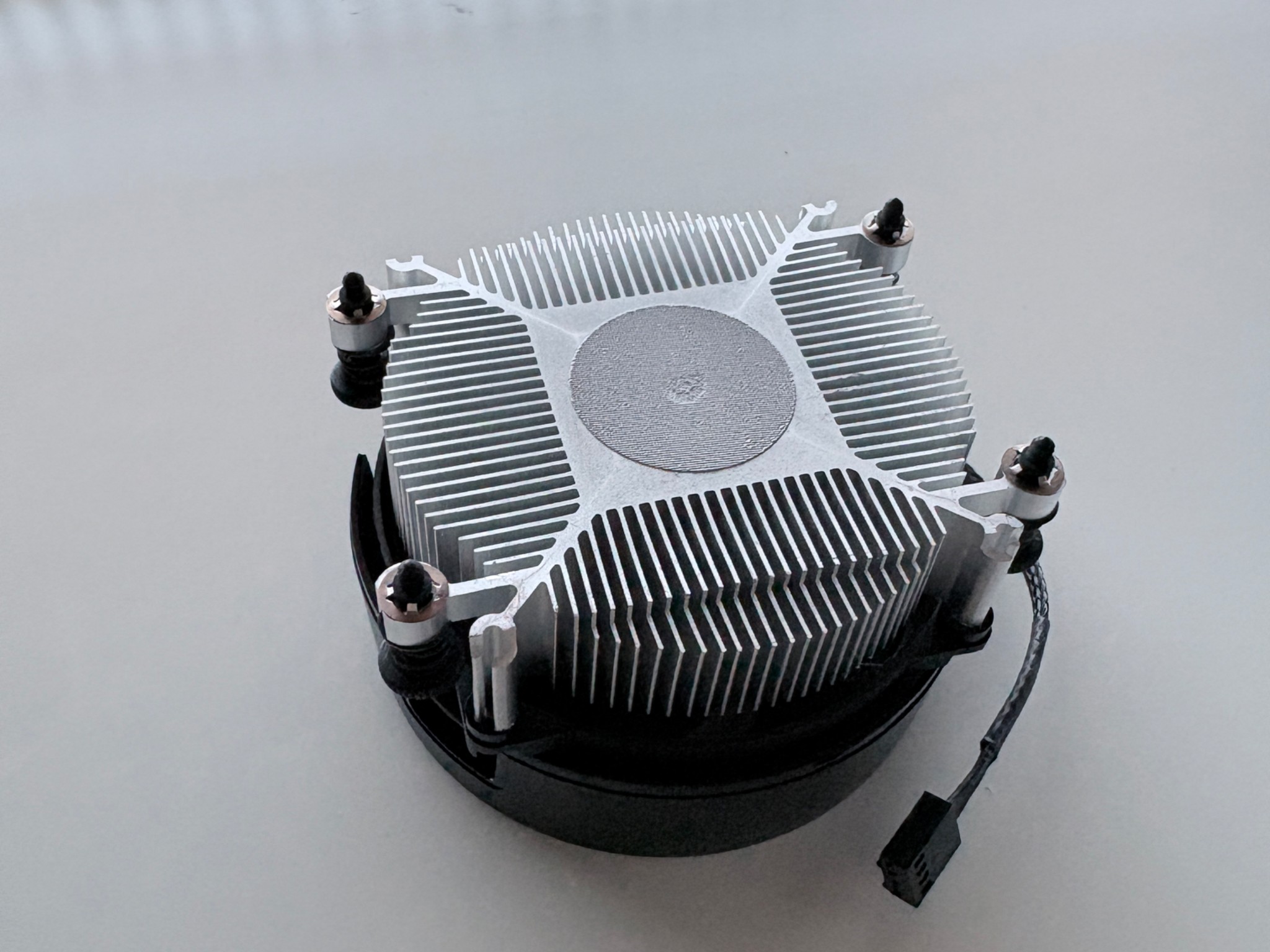 AMD Ryzen 5 2600X + Brand New Wraith Spire Cooler – 6C/12T Gaming CPU