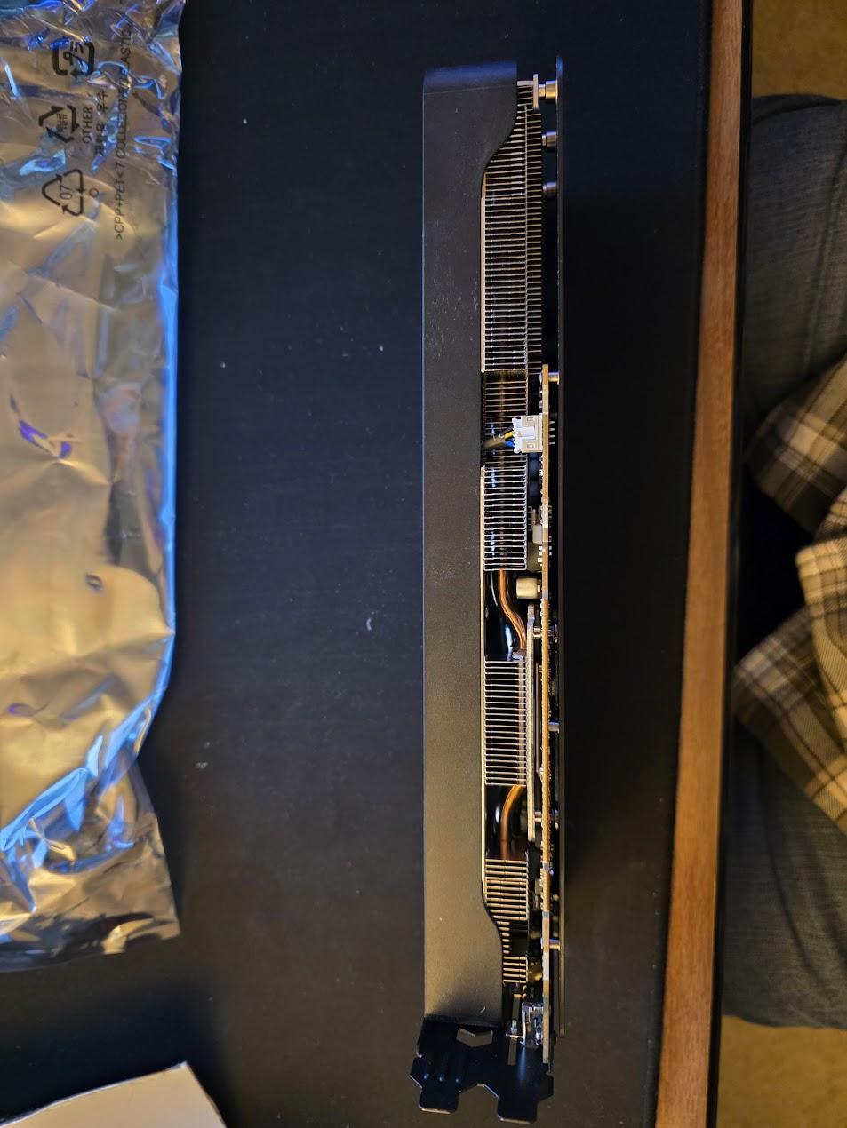 AMD Radeon PowerColor Reaper RX 9070 16gb
