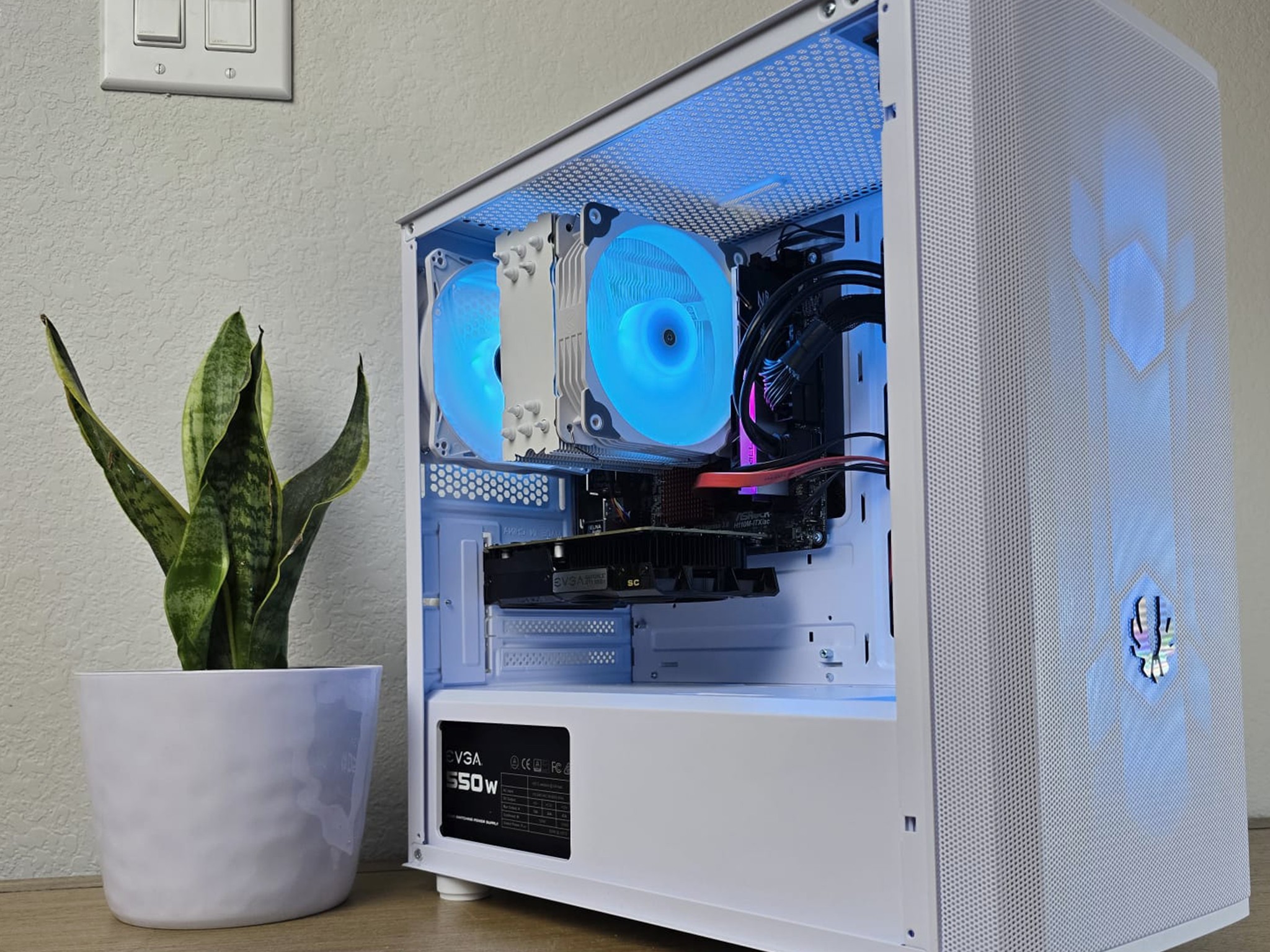 GTX 1050Ti | i5 6600k | 16GB DDR4 RAM | 1TB SSD | 1TB HDD | 4 RGB Fans | White RGB Gaming PC