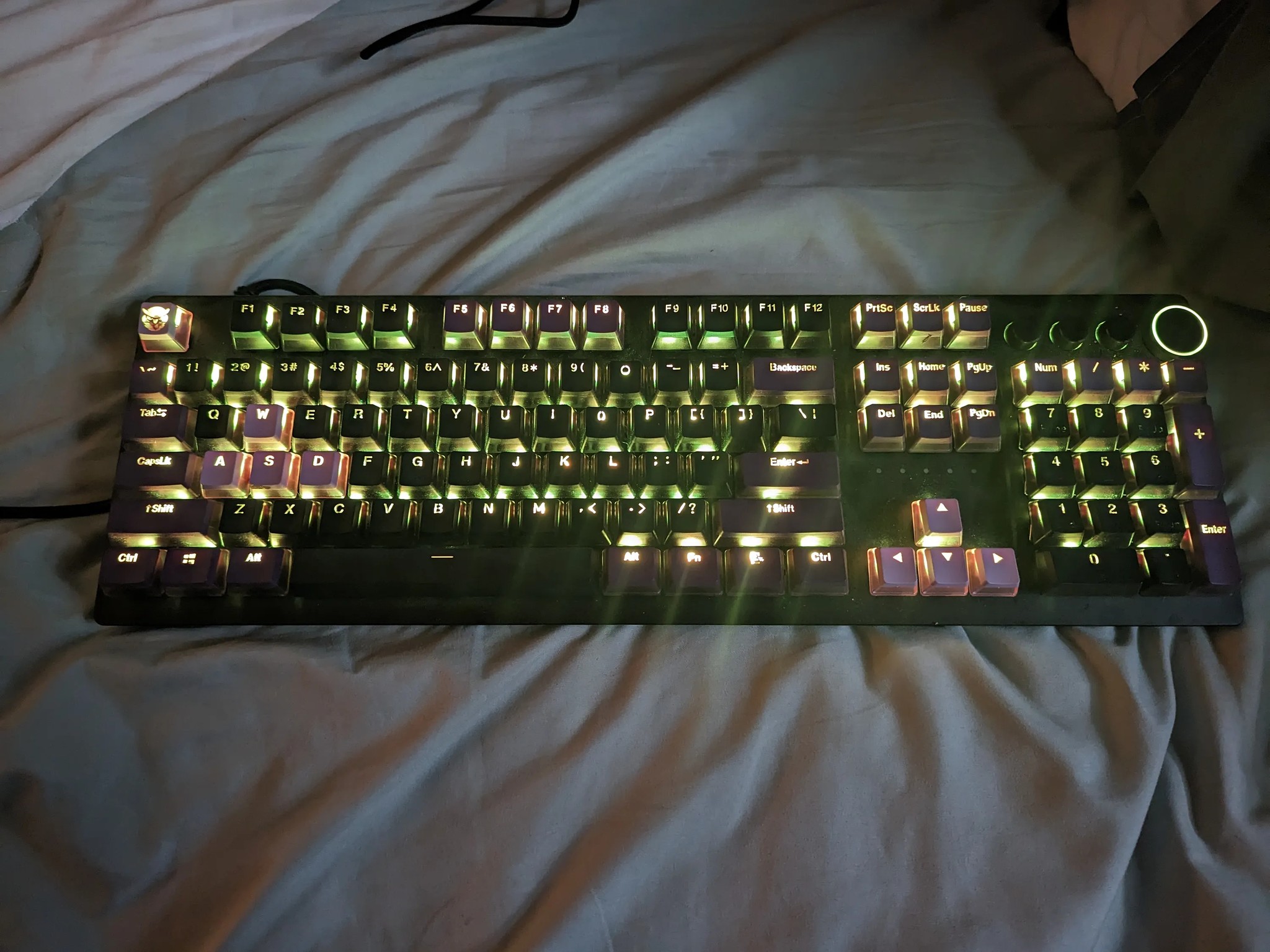 *GREAT CONDITION* Razer Huntsman V2 RGB Mechanical Keyboard + Razer Basilisk V3 RGB Mouse