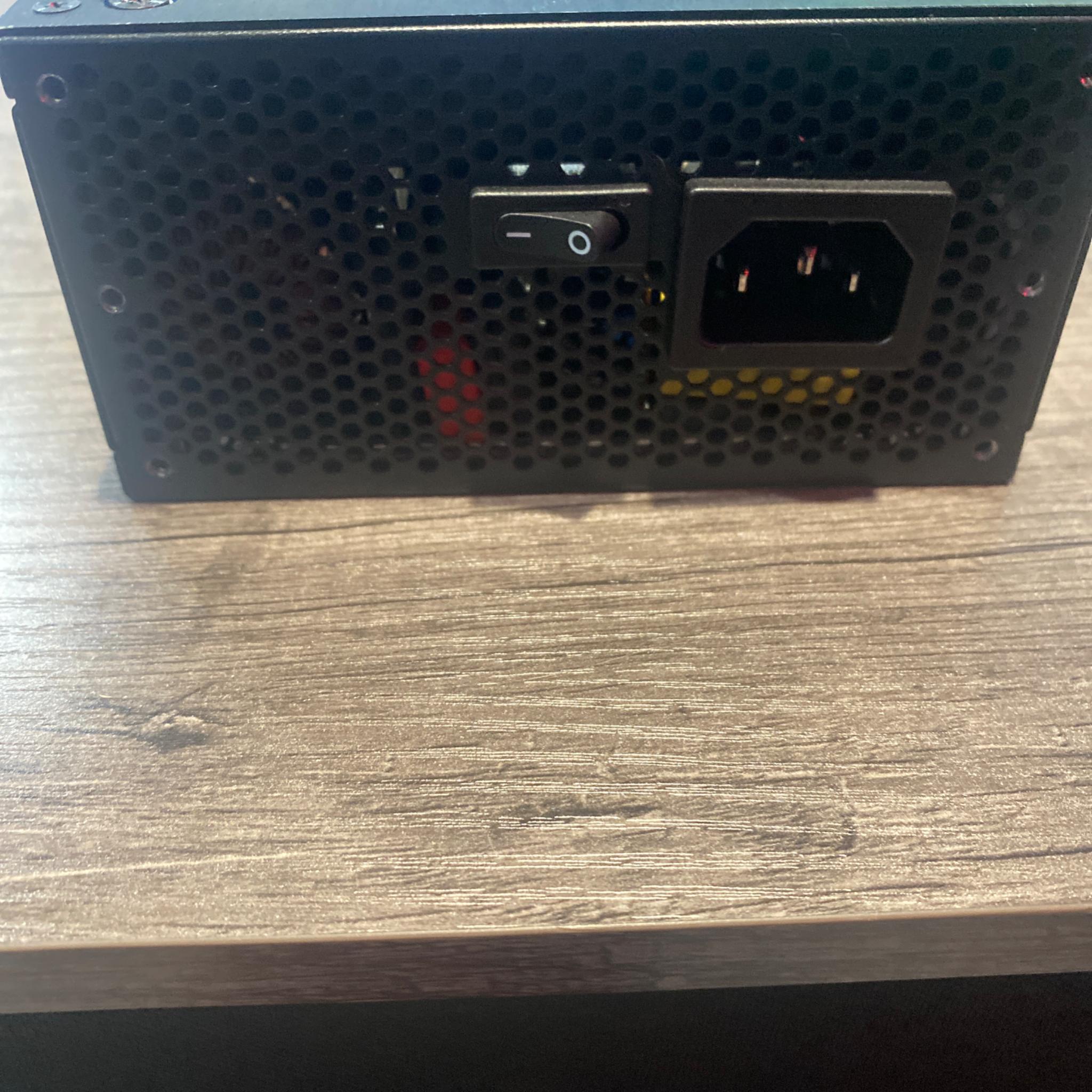 Liam li 750w power supply