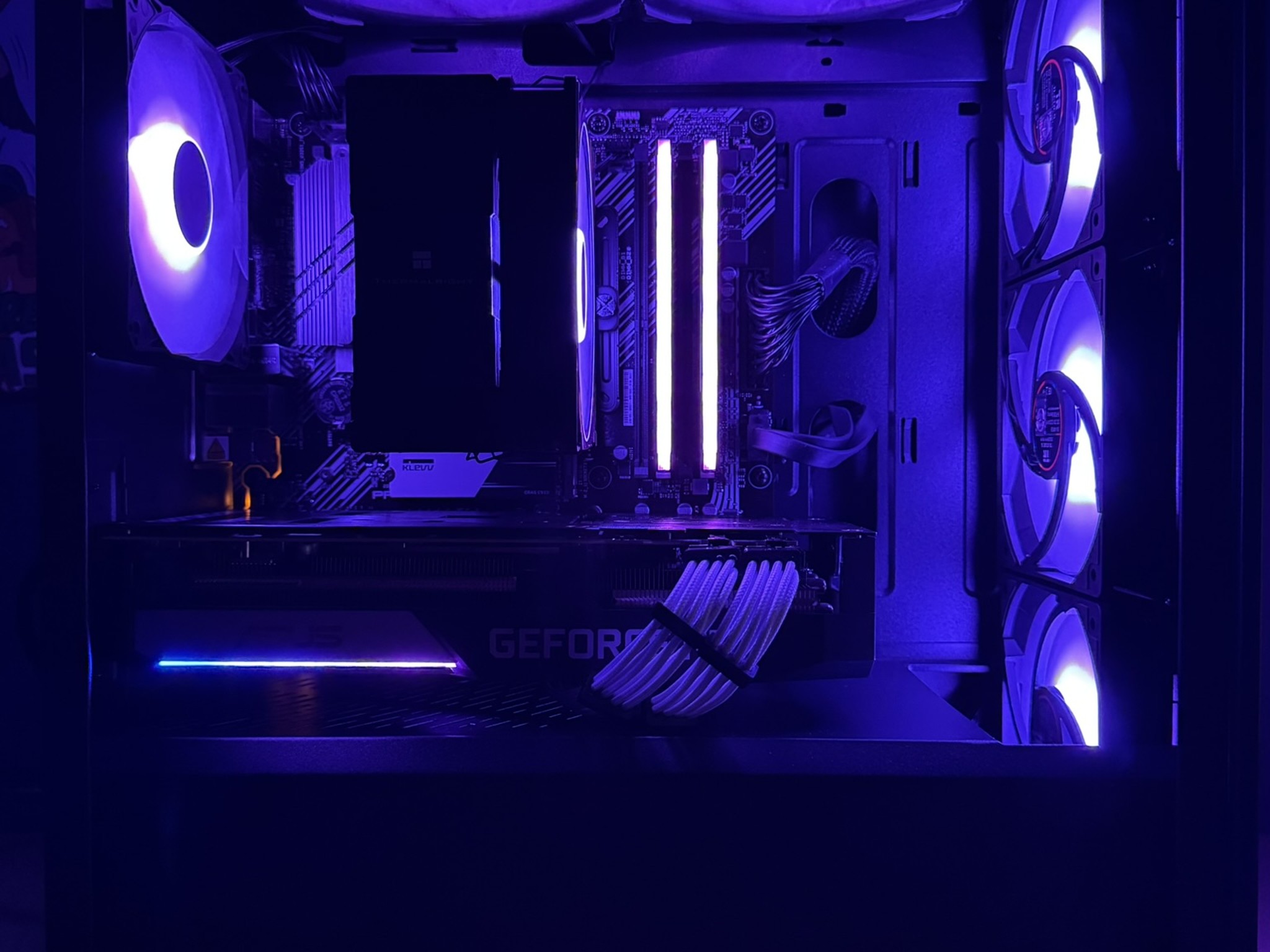 1440p Gaming Beast | RTX 3070 | Ryzen 7 3700X | 32GB DDR4 | WIFI