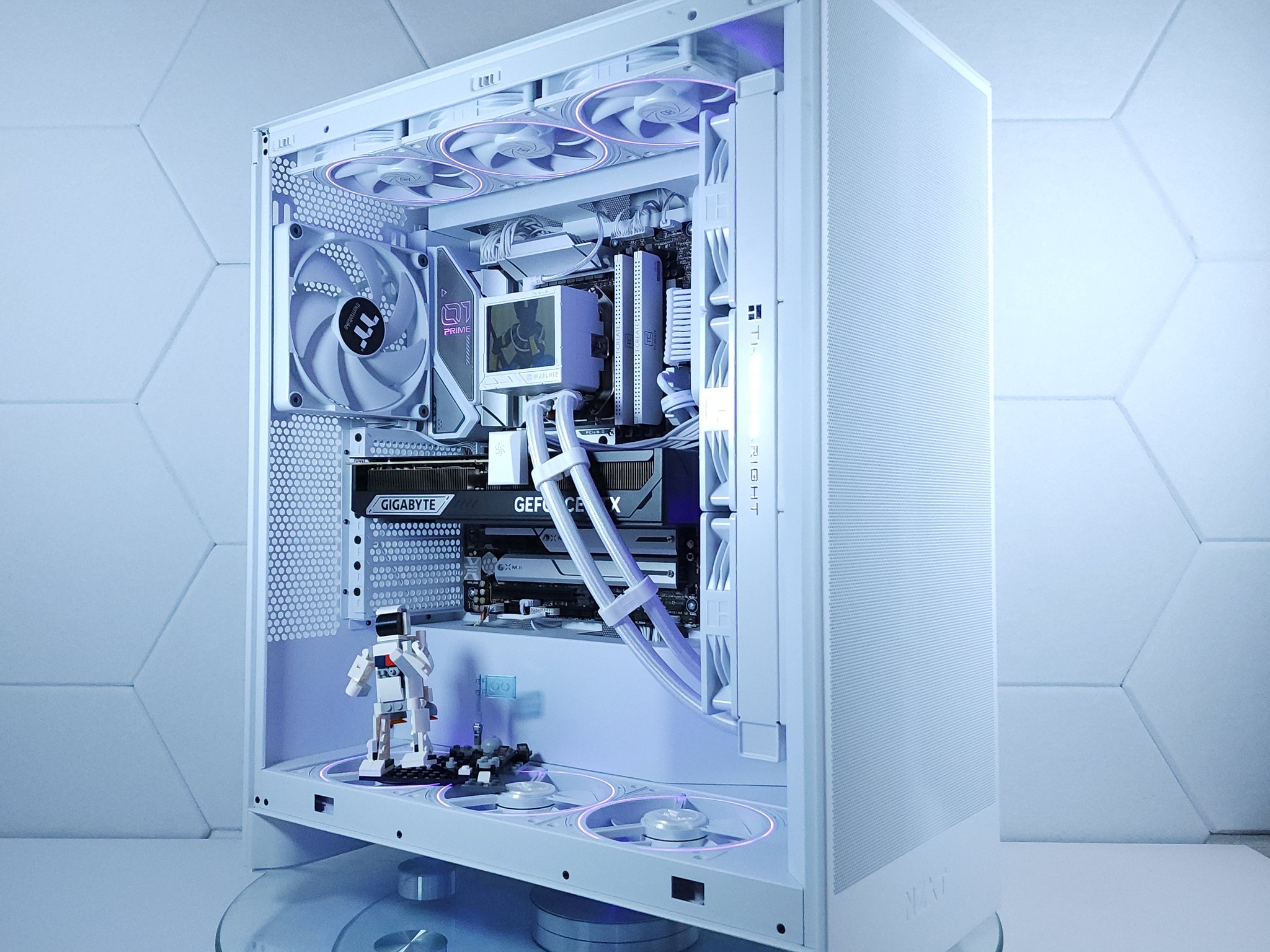 💜RTX 5080 Ryzen 7 7800X3D ● 1440p/4K Gaming Computer