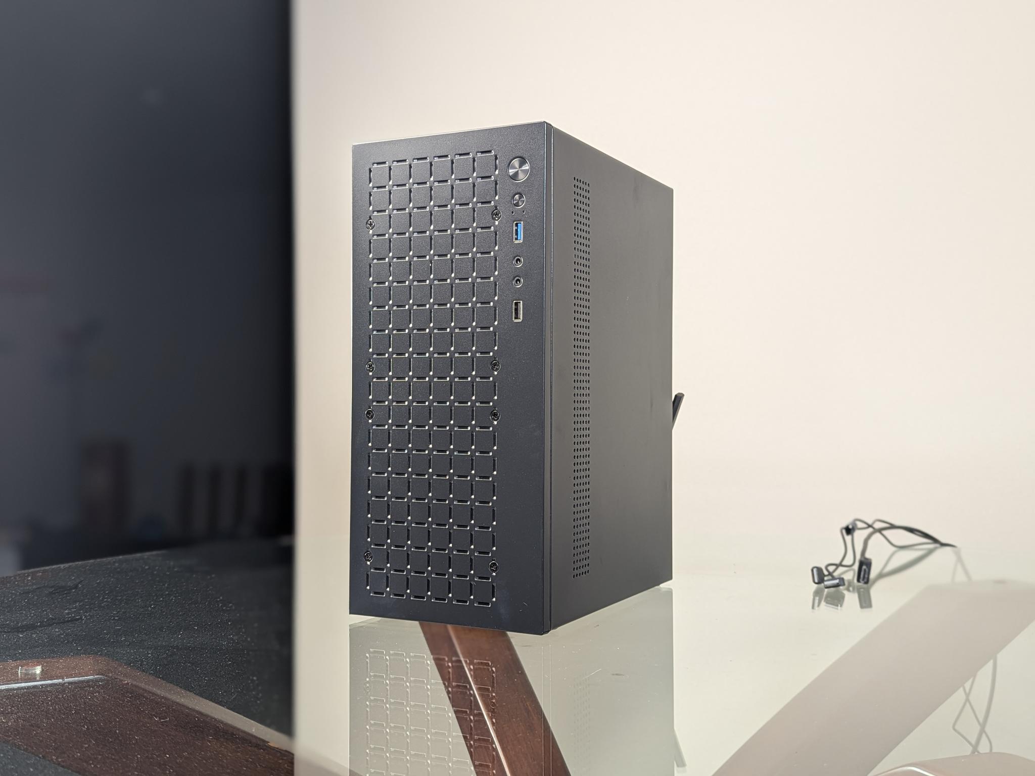 The "Black Box"  | Low-Key "Get Into PC Gaming" | Nvidia RTX 2060 GPU | Intel 6-core/12-thread CPU