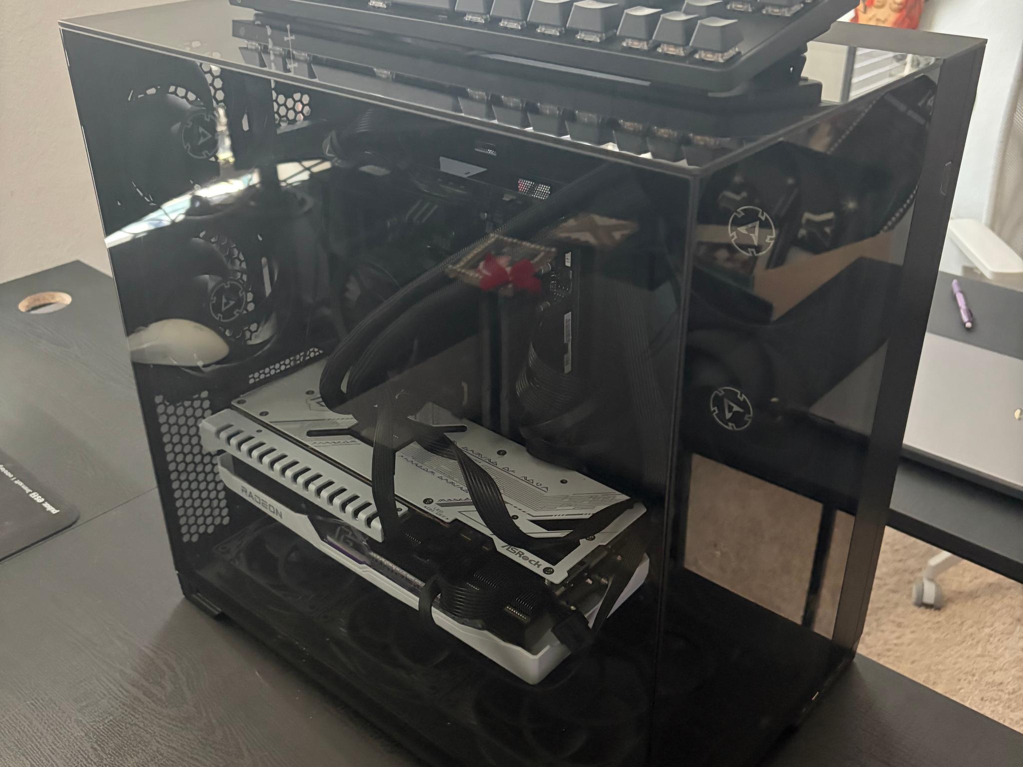 Ryzen 7 7700X | RX 7900 XT 20GB | 32GB DDR5 | 2TB SSD