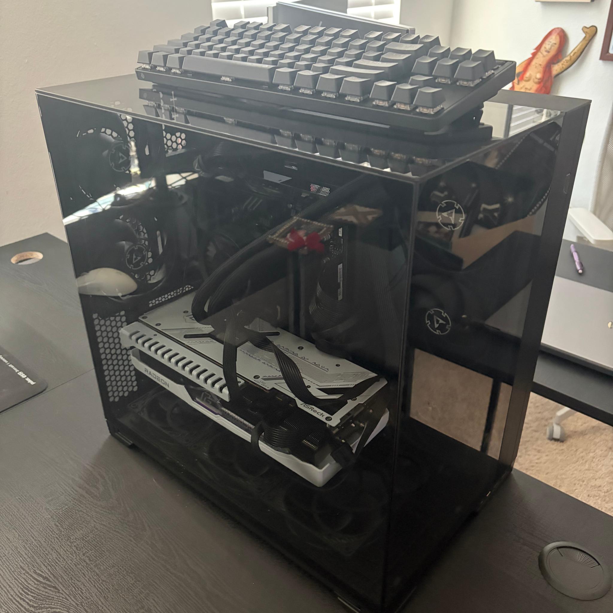 Ryzen 7 7700X | RX 7900 XT 20GB | 32GB DDR5 | 2TB SSD