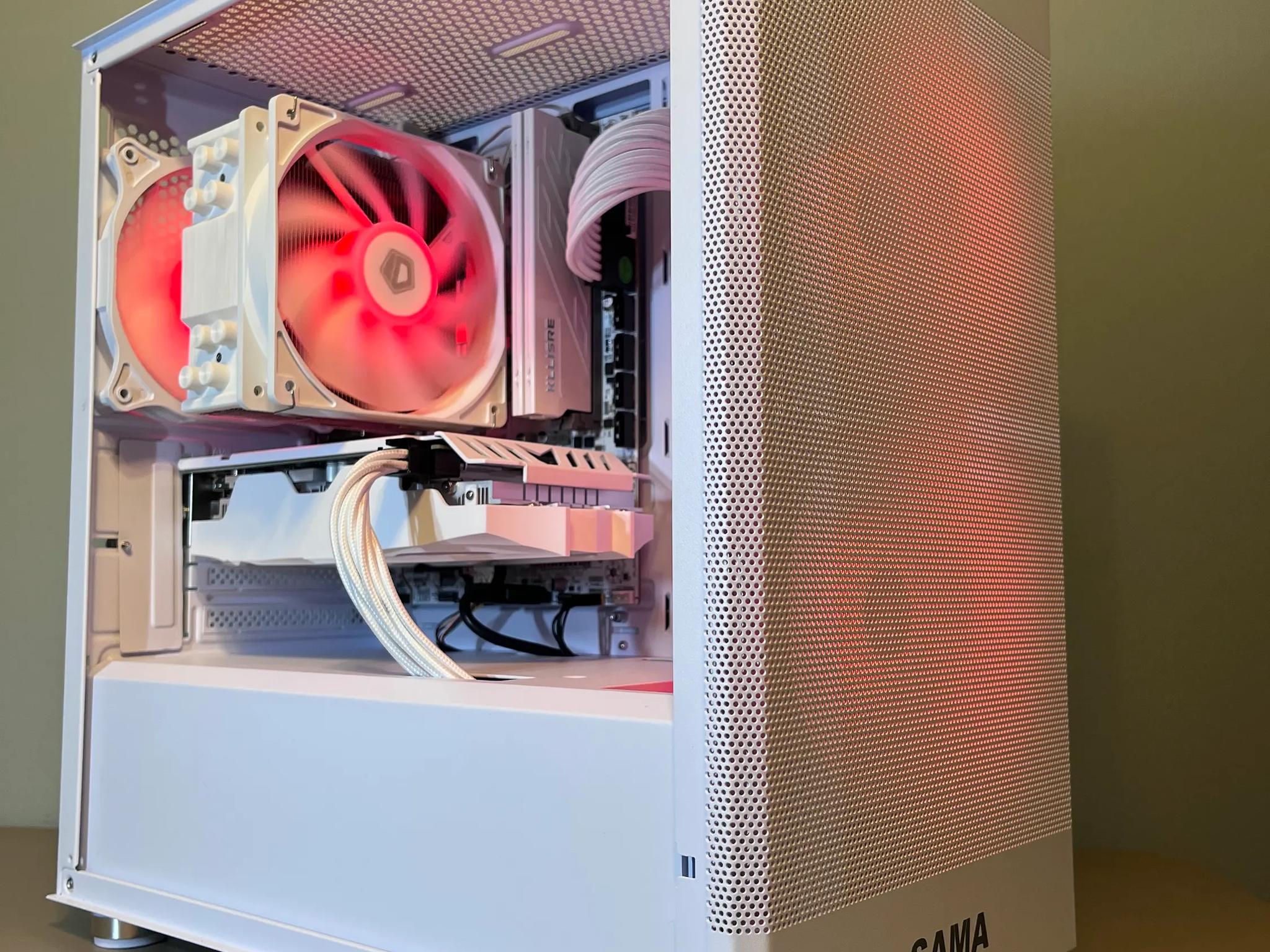 ⚪⚪ White Gaming PC⚪AMD RX 5500 XT 8GB⚪Ryzen 3 3100⚪16GB DDR4⚪500GB NVME