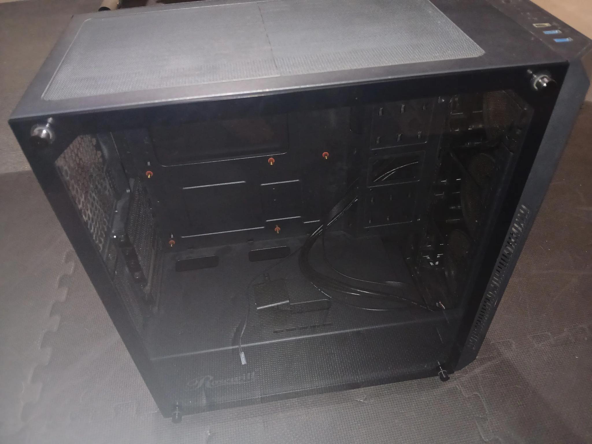 Rosewill ATX Mid Tower Gaming PC Computer Case Spectra D100