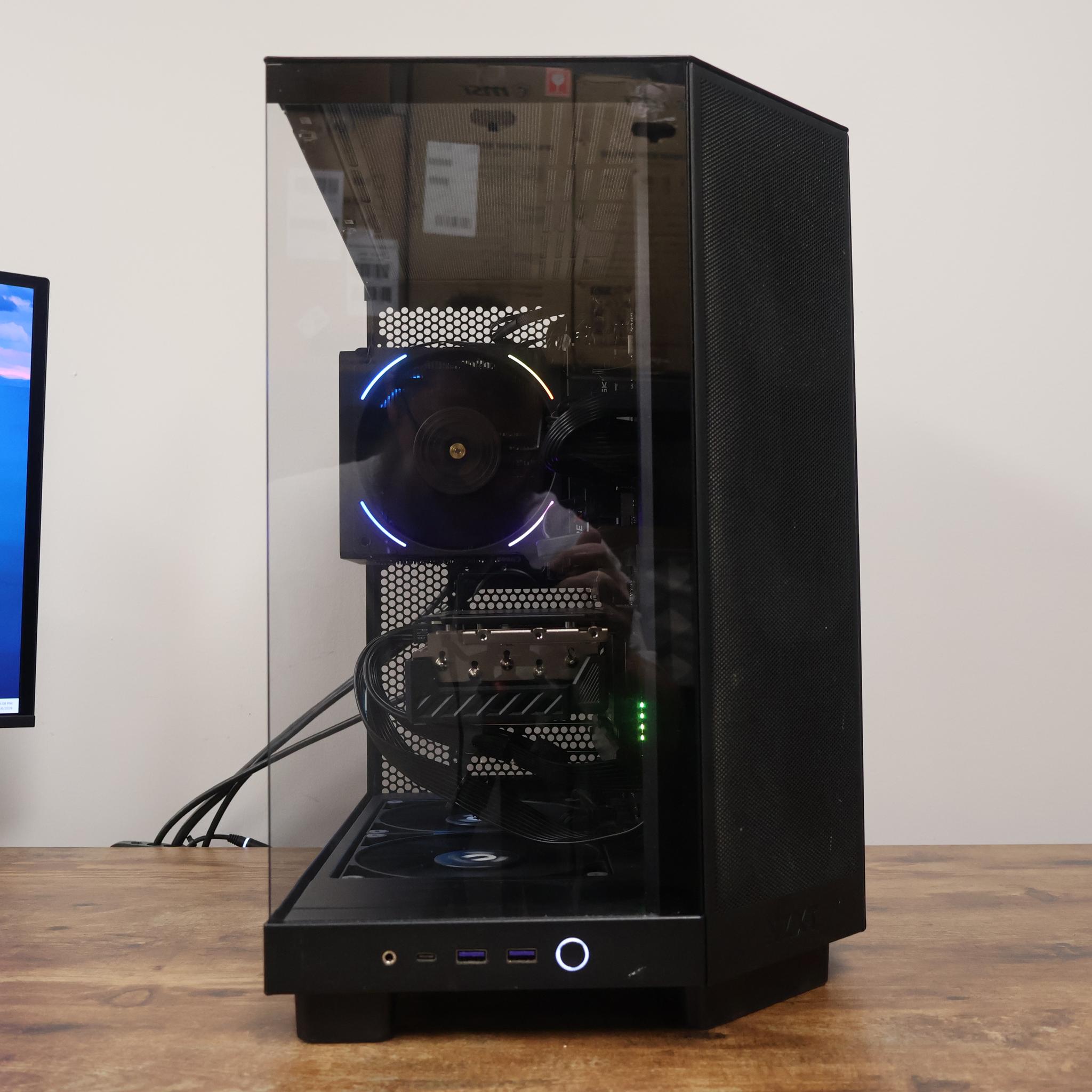 RX 9070 XT Gaming PC – Ryzen 7 7800X3D | 32GB DDR5 6000MHz | 1TB WD Black NVMe | 1440p / 4K Gaming