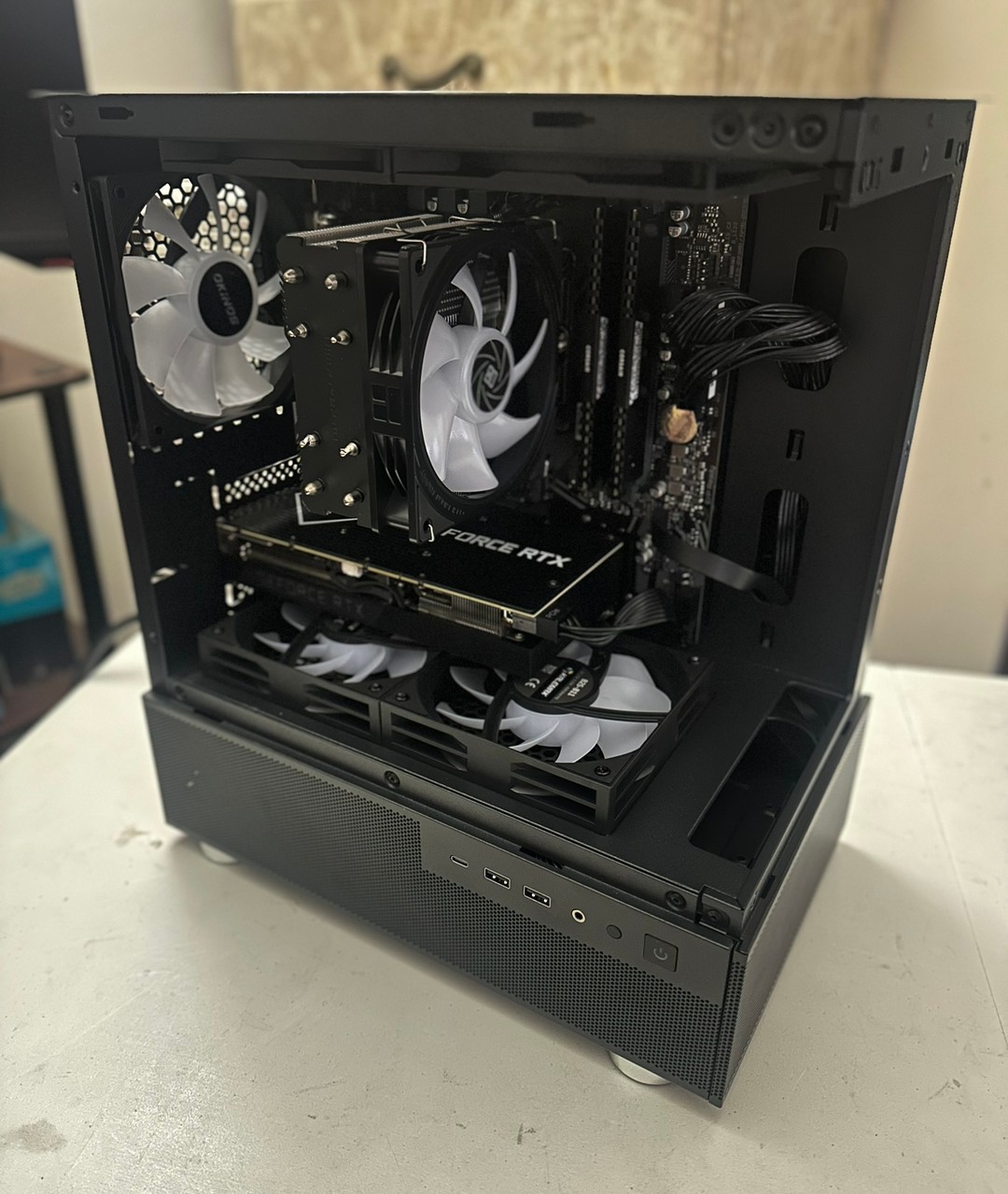 Ryzen 5 5500 / RTX 3060 Ti / 512GB NVME / 16GB RAM | Jawa
