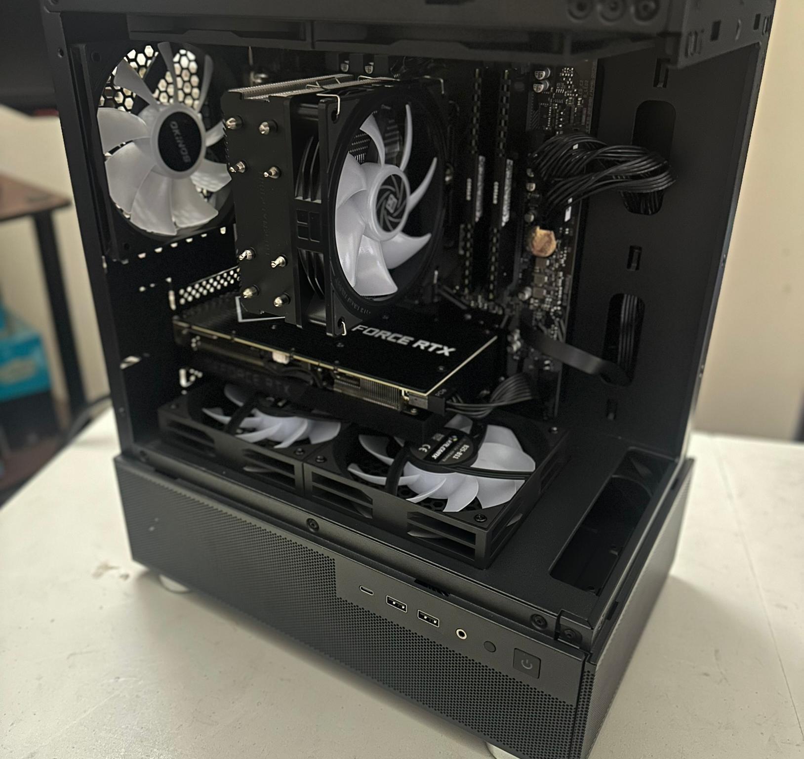Ryzen 5 5500 / RTX 3060 Ti / 512GB NVME / 16GB RAM