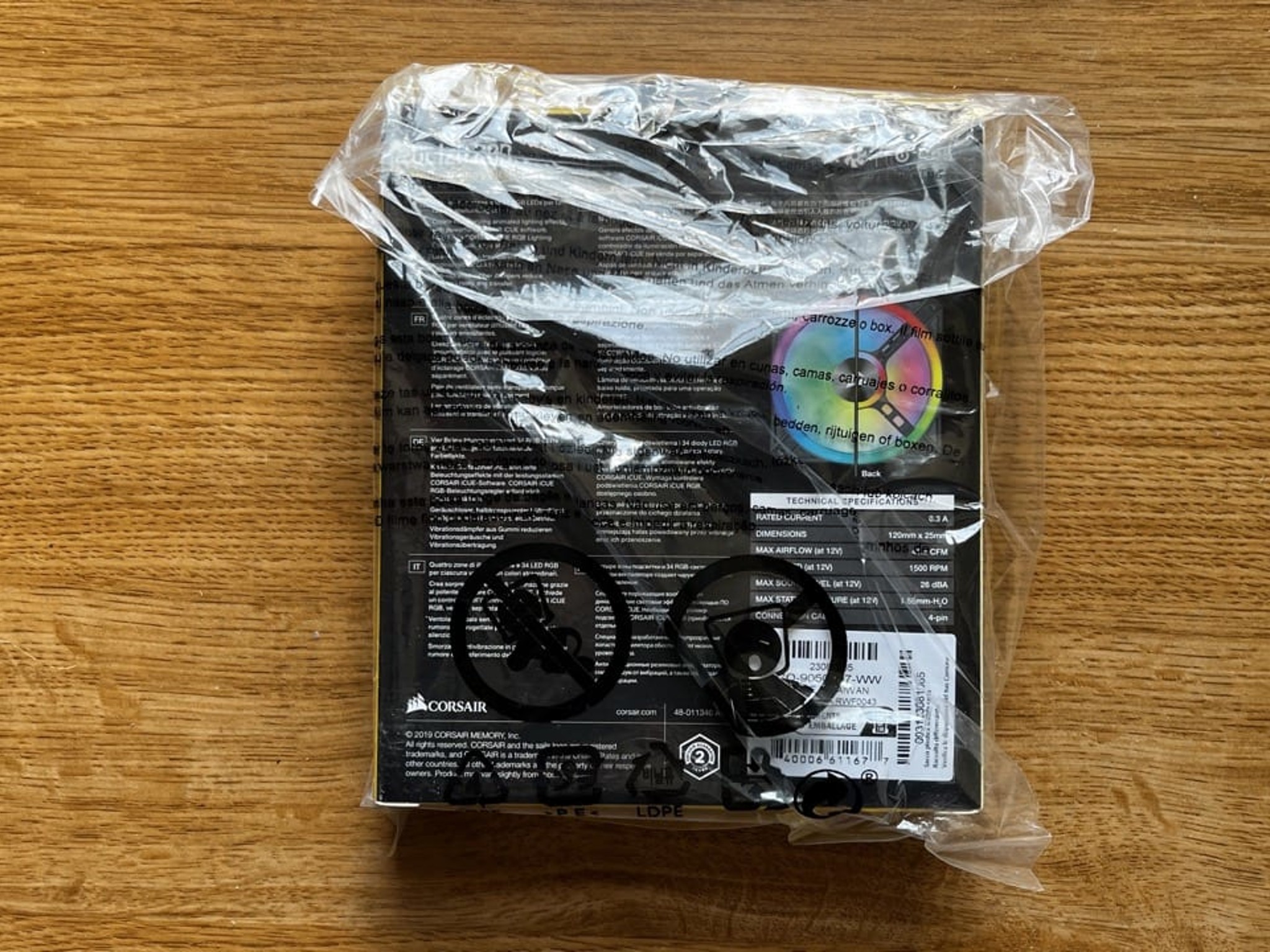 [3-Pack] Corsair iCUE QL120 41.8 CFM 120 mm Fans - Black