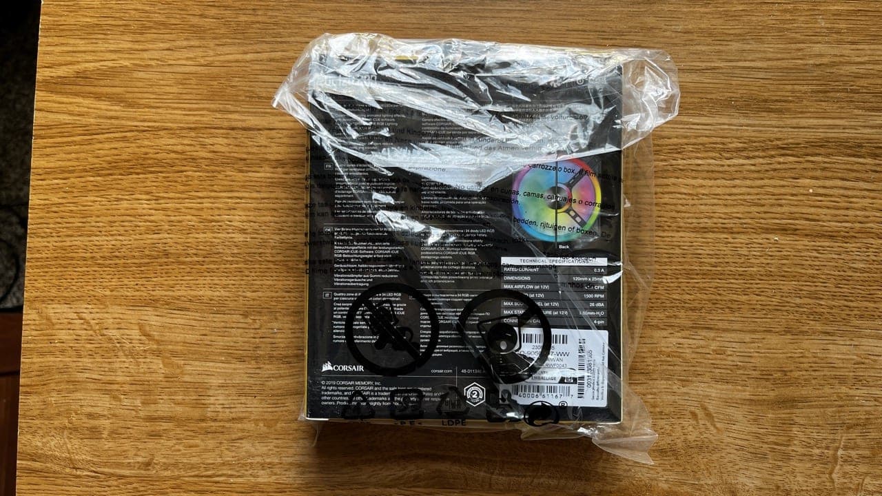 [3-Pack] Corsair iCUE QL120 41.8 CFM 120 mm Fans - Black