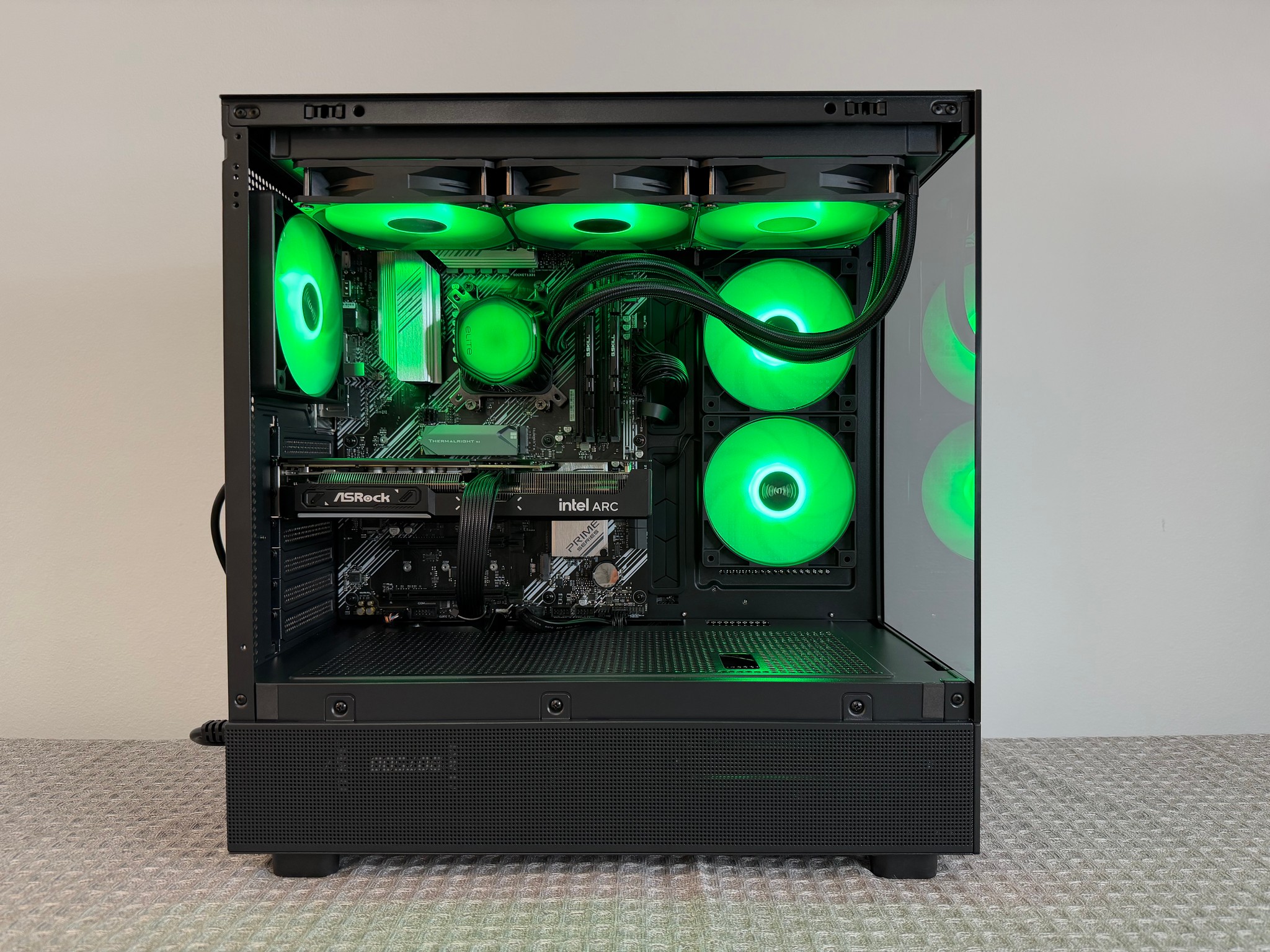 ARC B580 12GB OC • RYZEN 7 5800XT • B550 WIFI • 16GB DDR4 • 512GB SSD • 360MM AIO • NEW GAMING PC