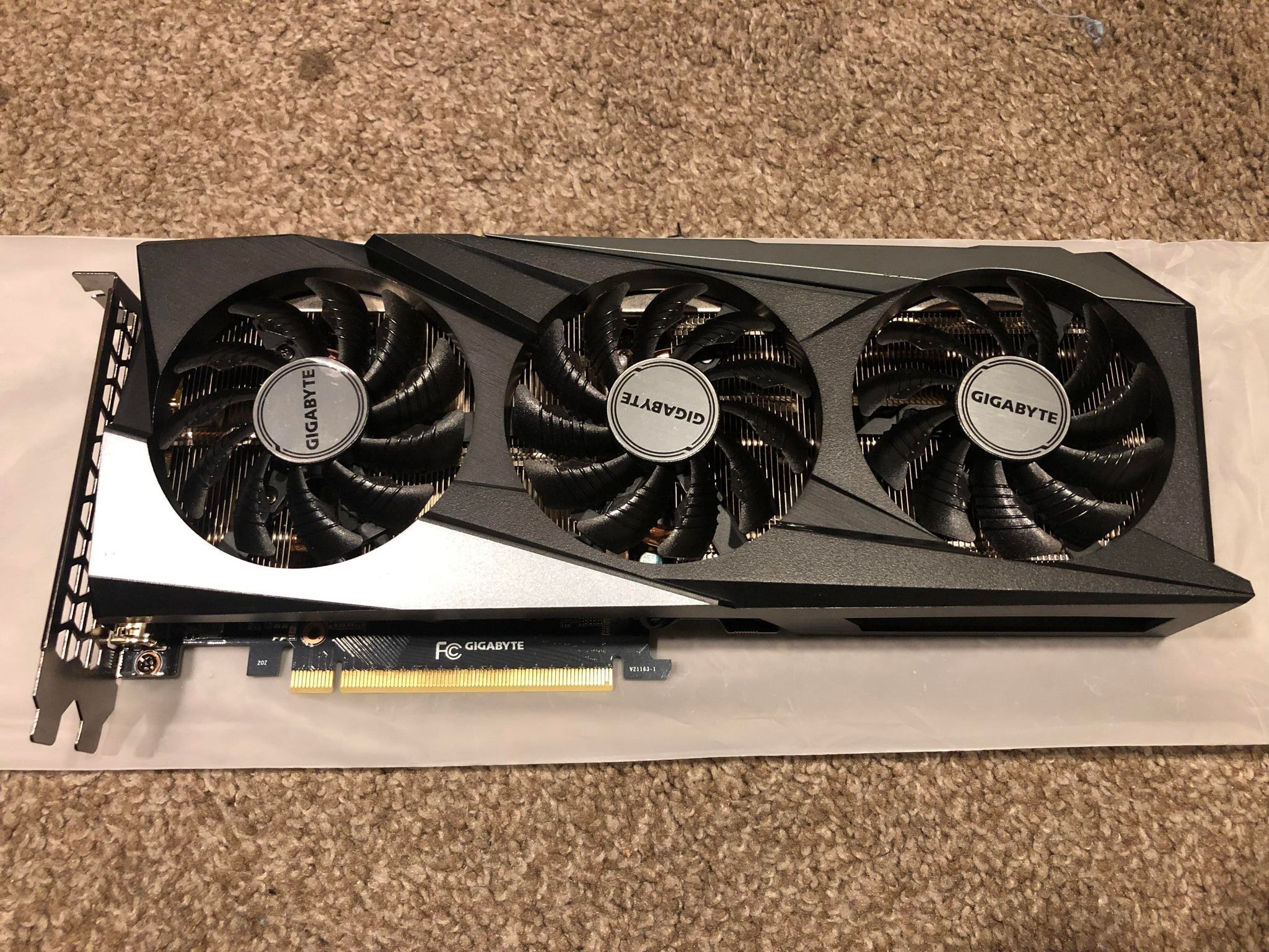 Gigabyte RTX 3060 12 GB Gaming OC rev 2.0