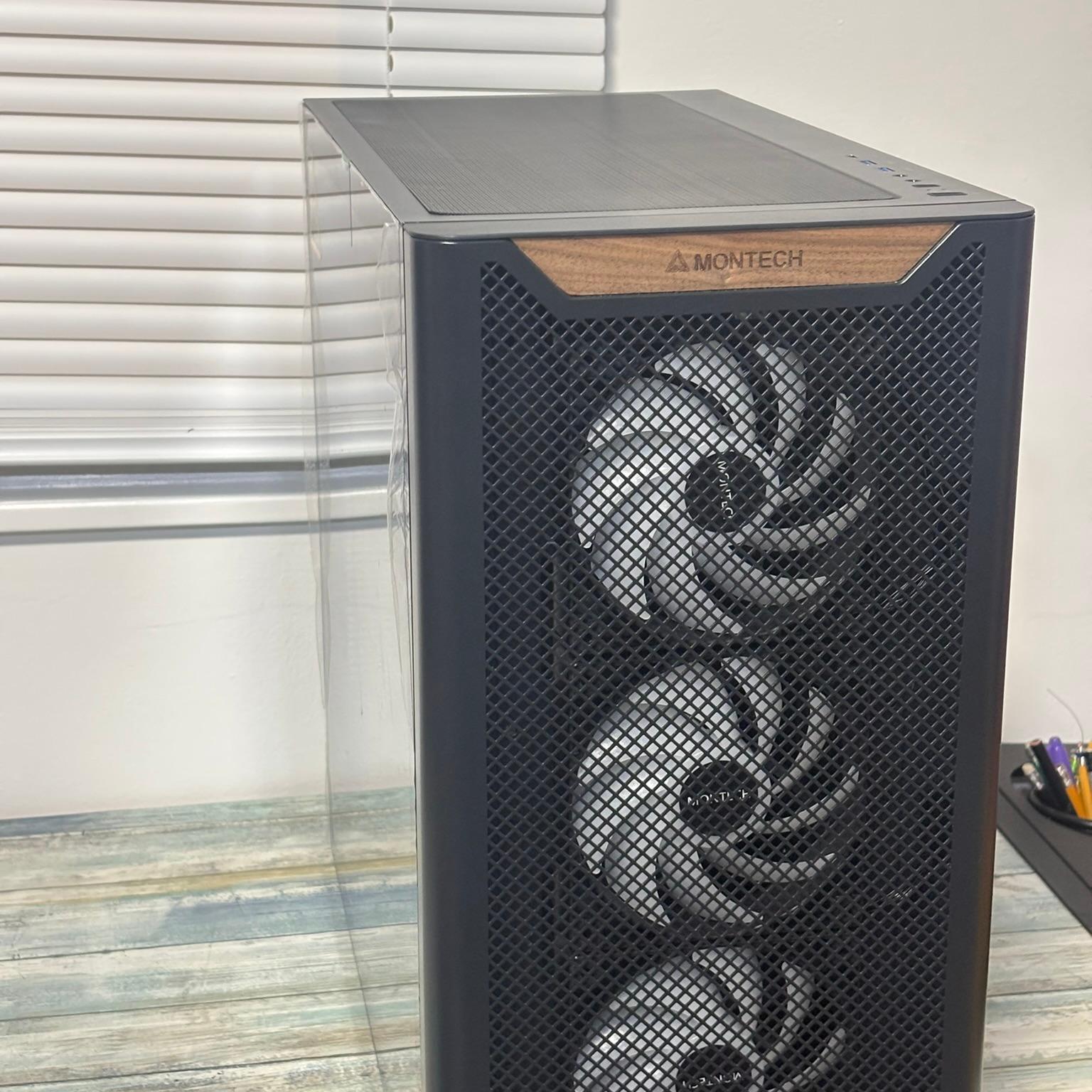 Stealth Build RX 9070 XT Ryzen 7 9800X3D
