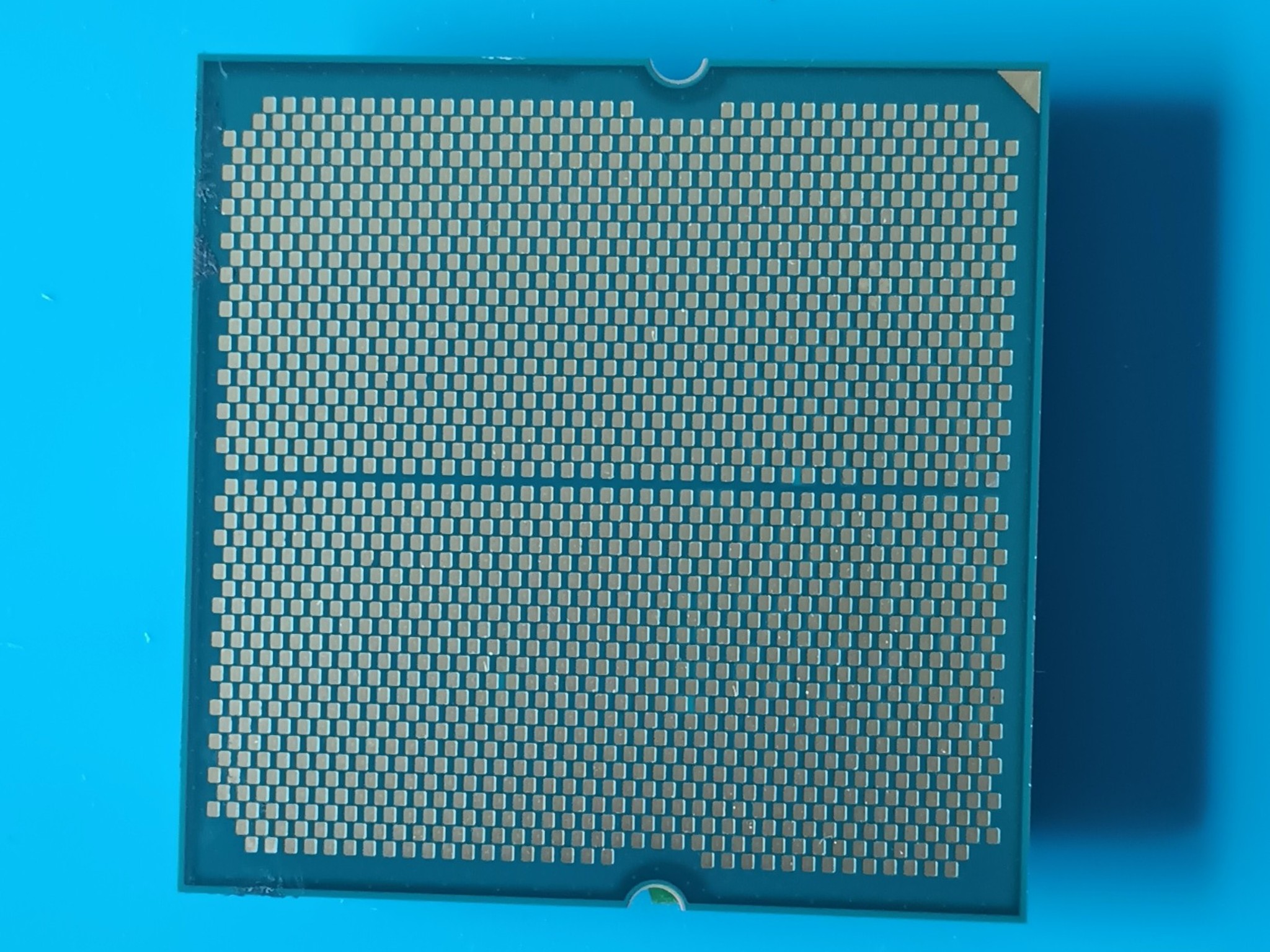 AMD Ryzen 7 7800X3D *see description*