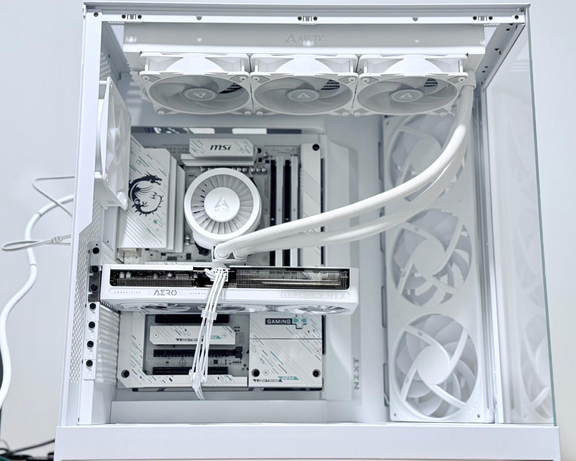 Avalanche RTX 5060 TI  Aero 16GB