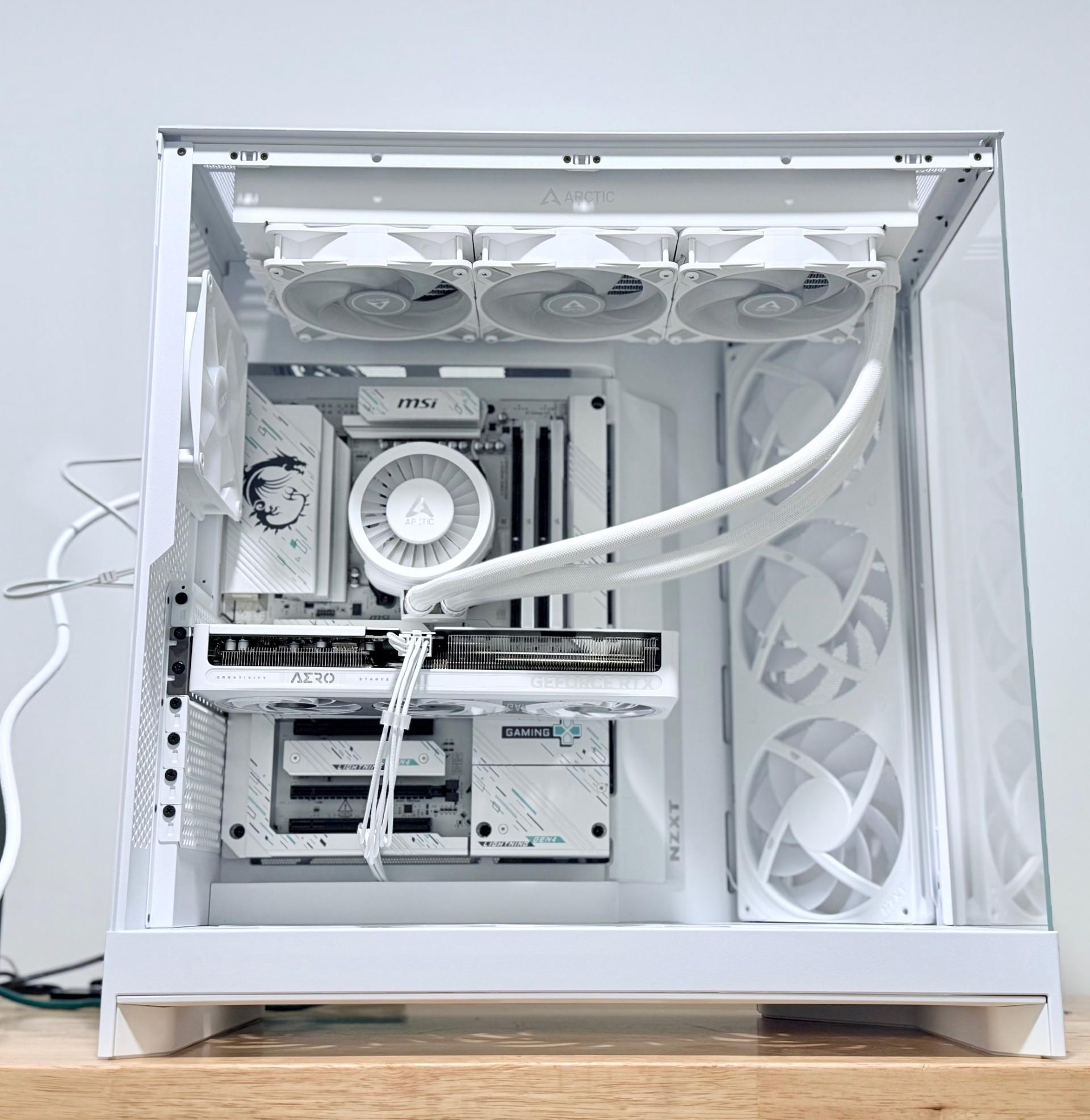 Avalanche RTX 5060 TI  Aero 16GB