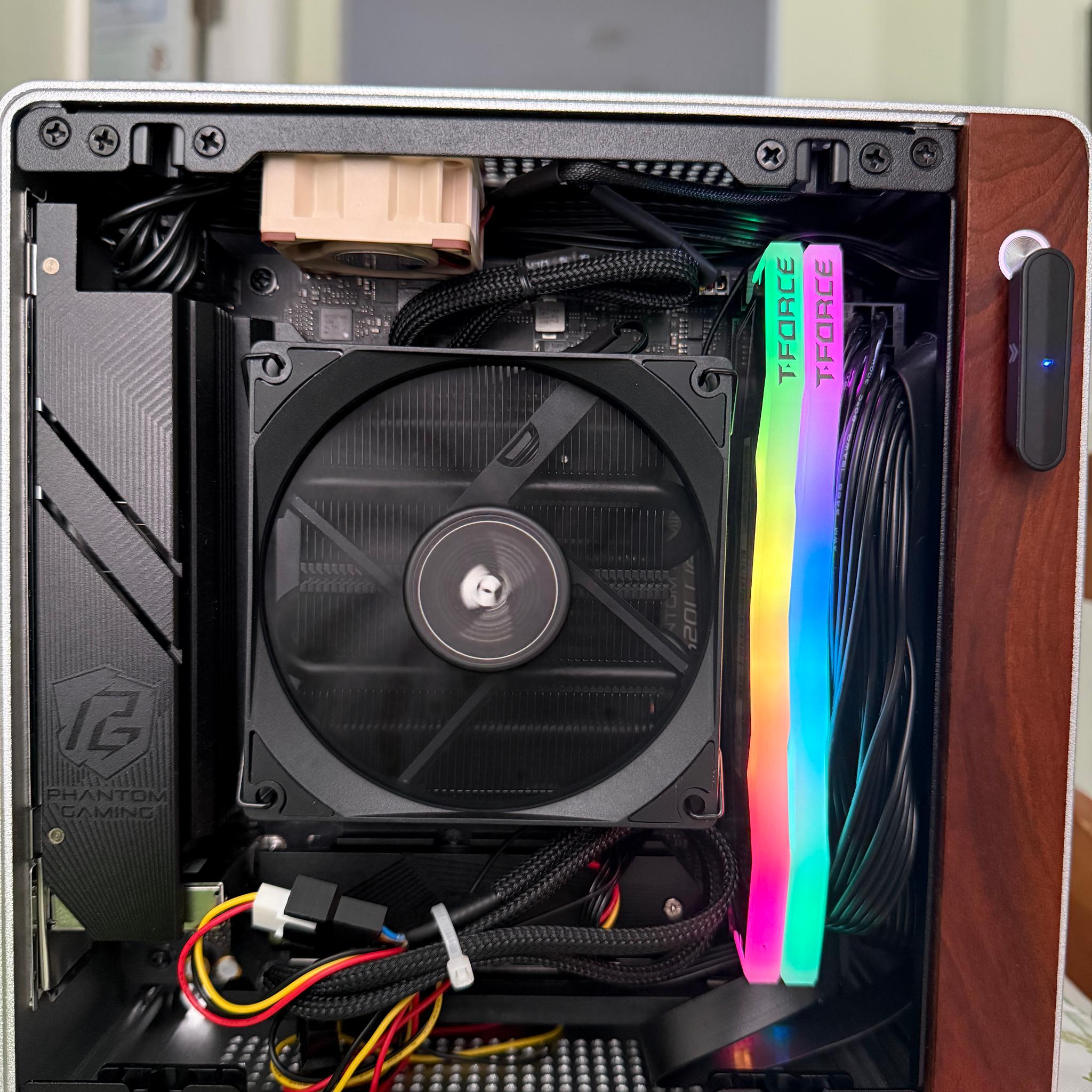 Small form factor Ryzen 5 7600|16 GB RAM DDR5|RTX 4060 8 GB|1.25 TB NVME SSD See full description