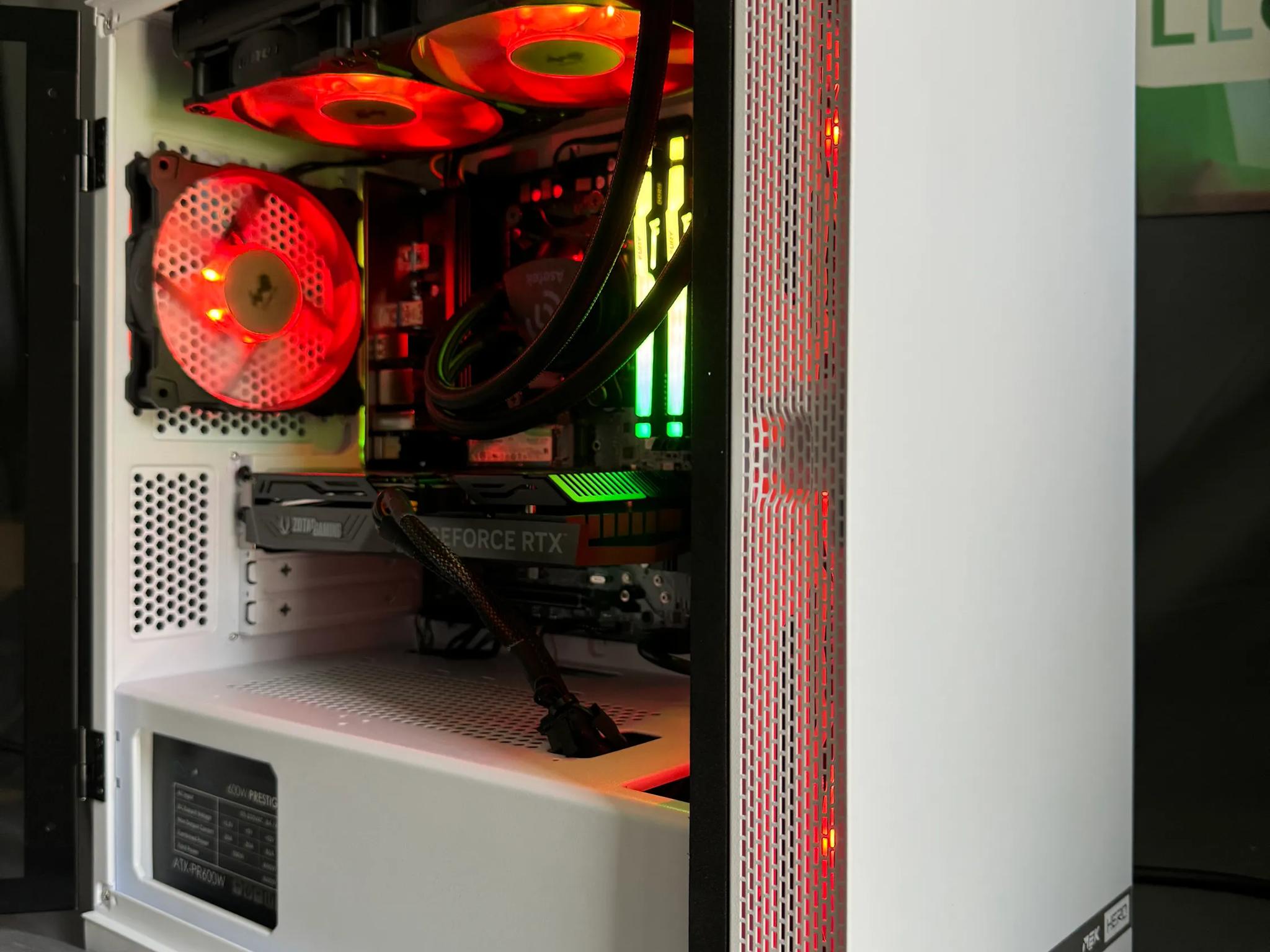 RTX 4060 Ryzen 5 7600 Gaming PC