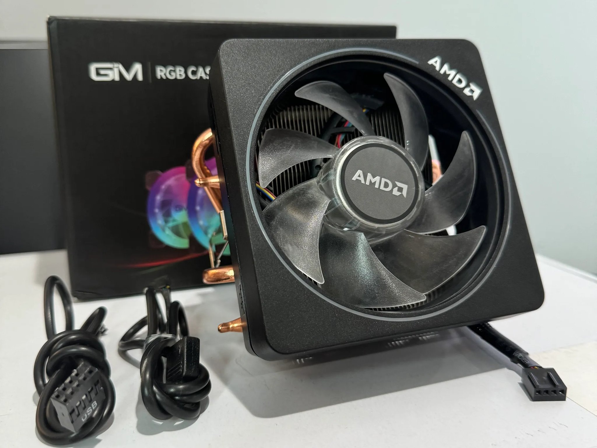 AMD Wraith Prism RGB | Stock Air Cooler