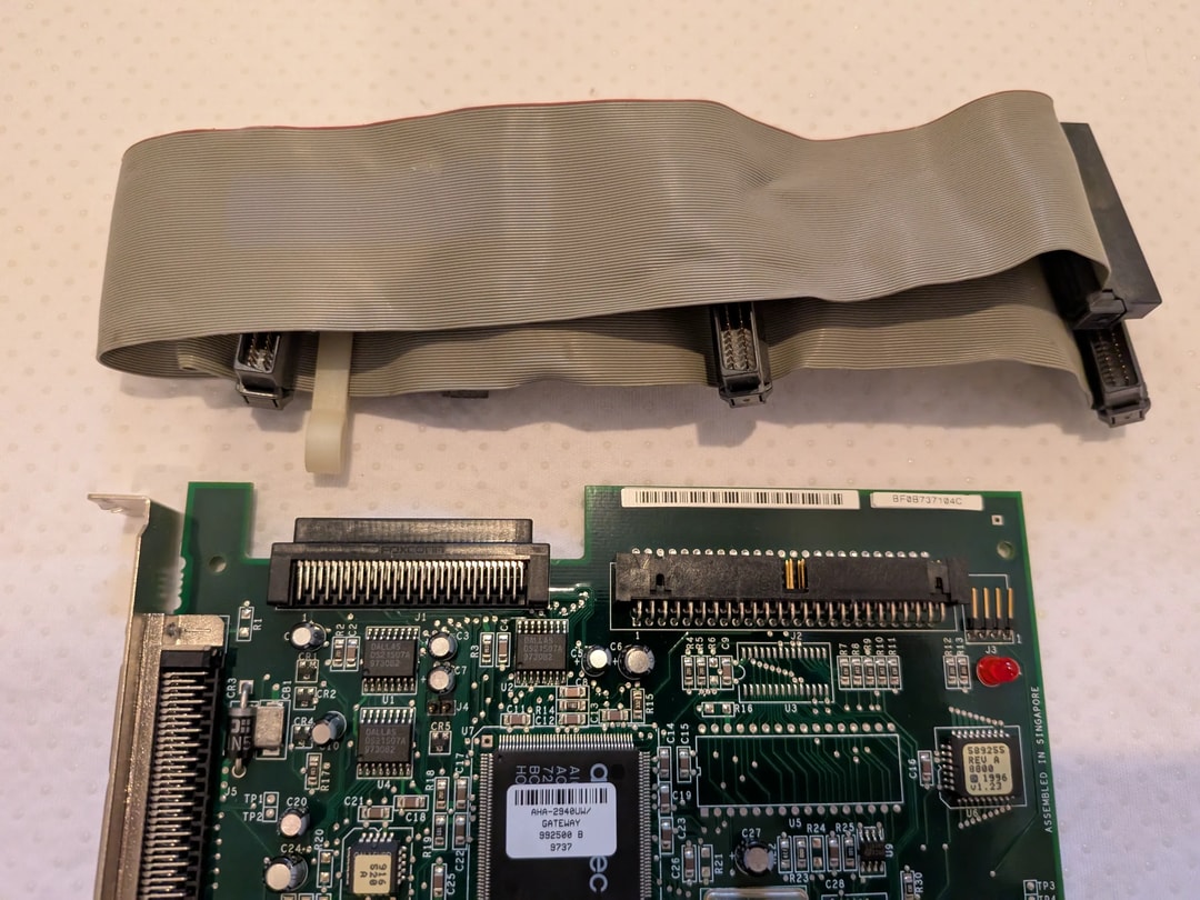 Adaptec AHA-2940UW PCI Wide Ultra SCSI Controller | Jawa