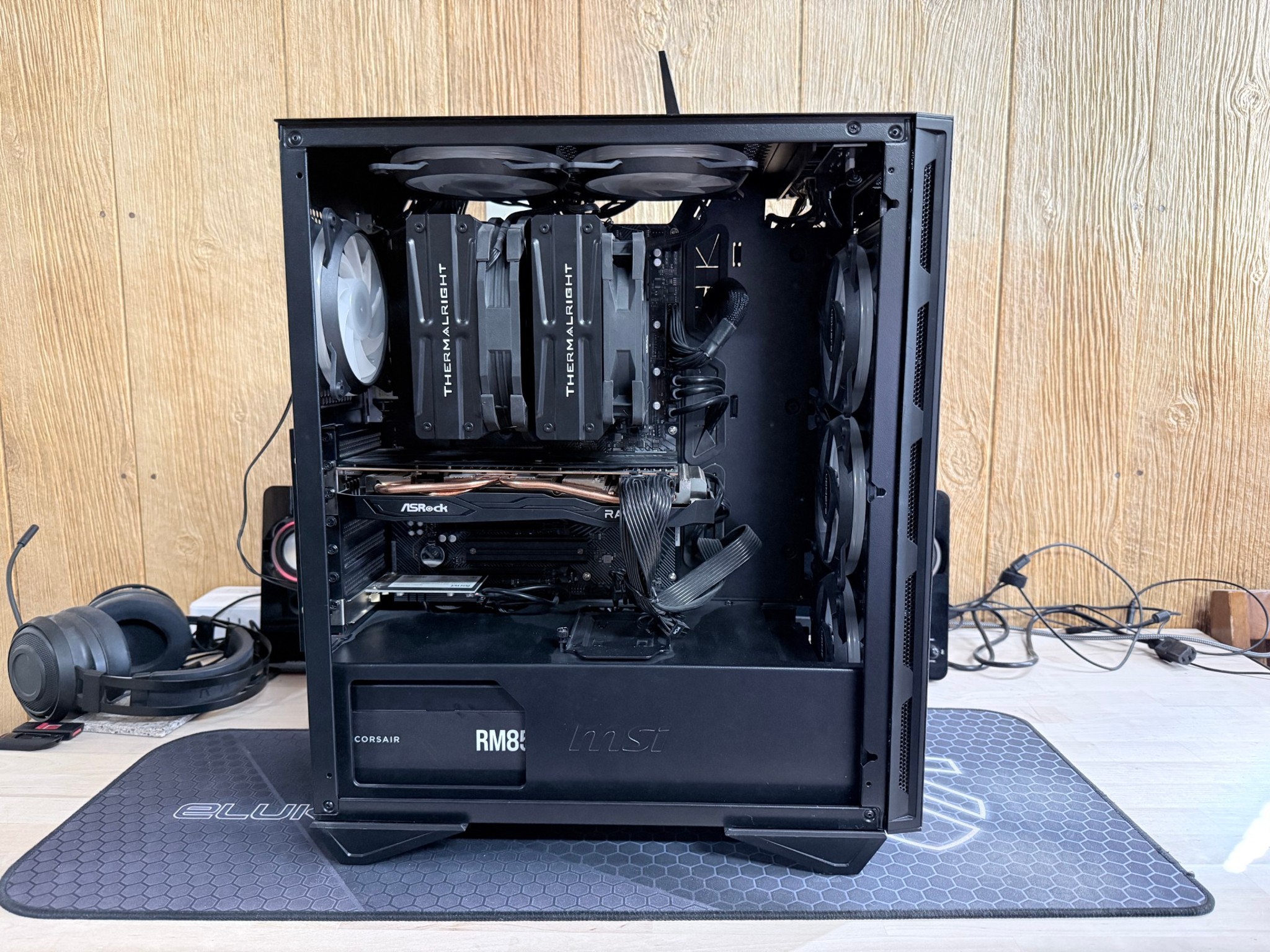 AMD Ryzen 7700X, Radeon RX 6700 XT 12GB, 32GB 6000 MT/s, 1TB, WiFi - Ready to WORK or GAME!