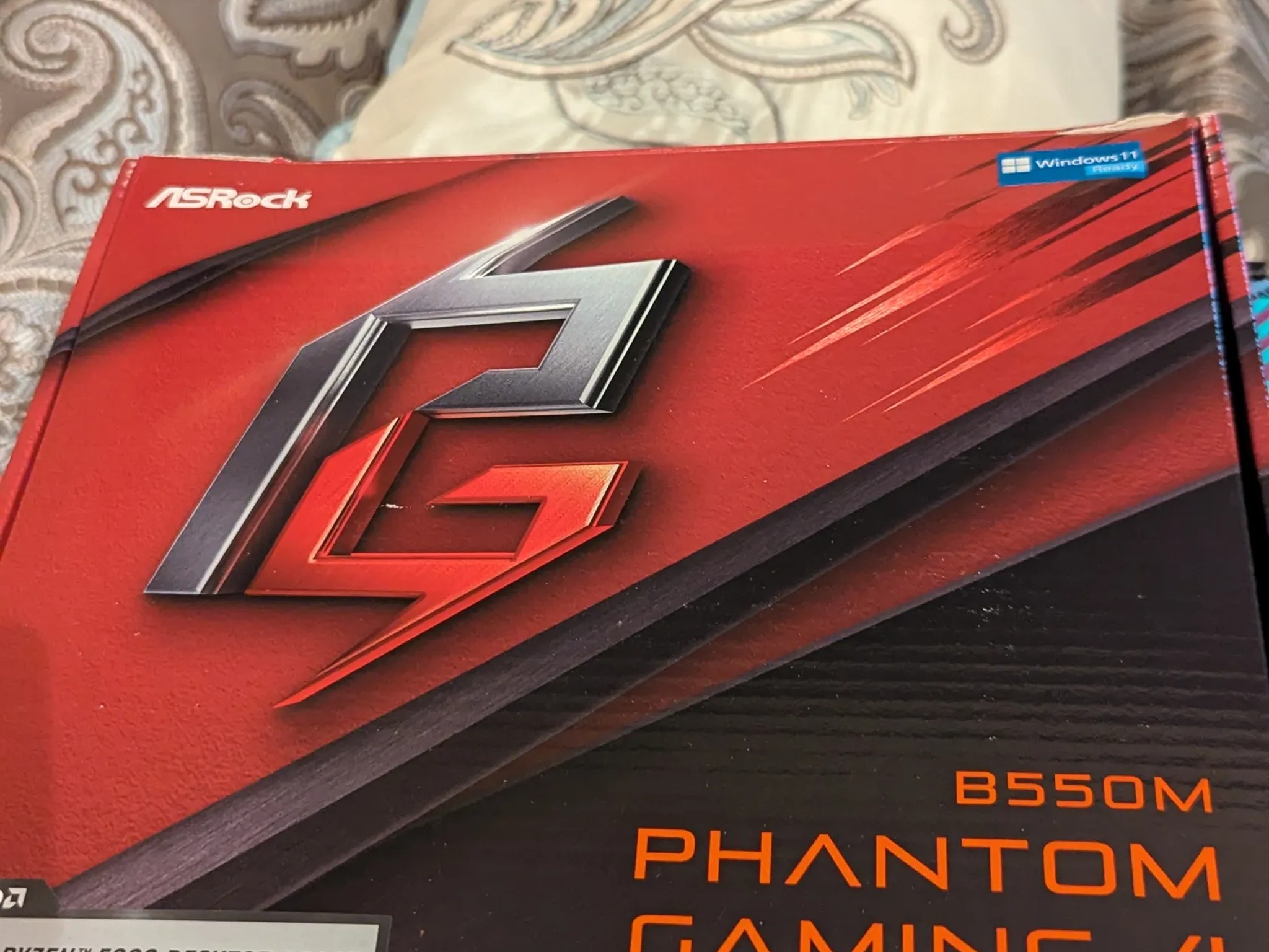 ASRock B550M Phantom Gaming 4