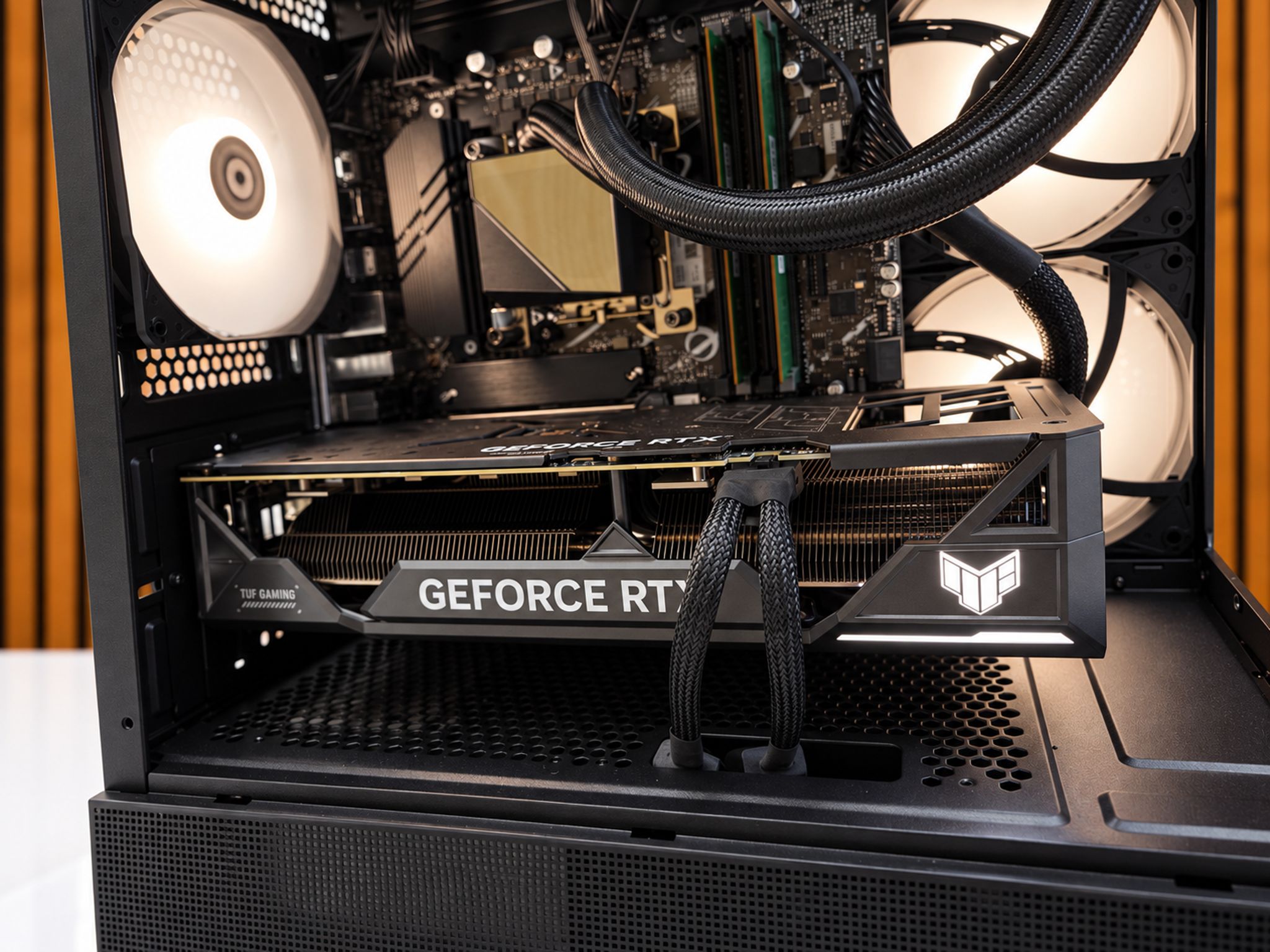 ULTIMATE V3 | RTX 4070 Ti 12GB | 14700KF | 1TB NVME | 32GB DDR5 | Windows 11 | WIFI |