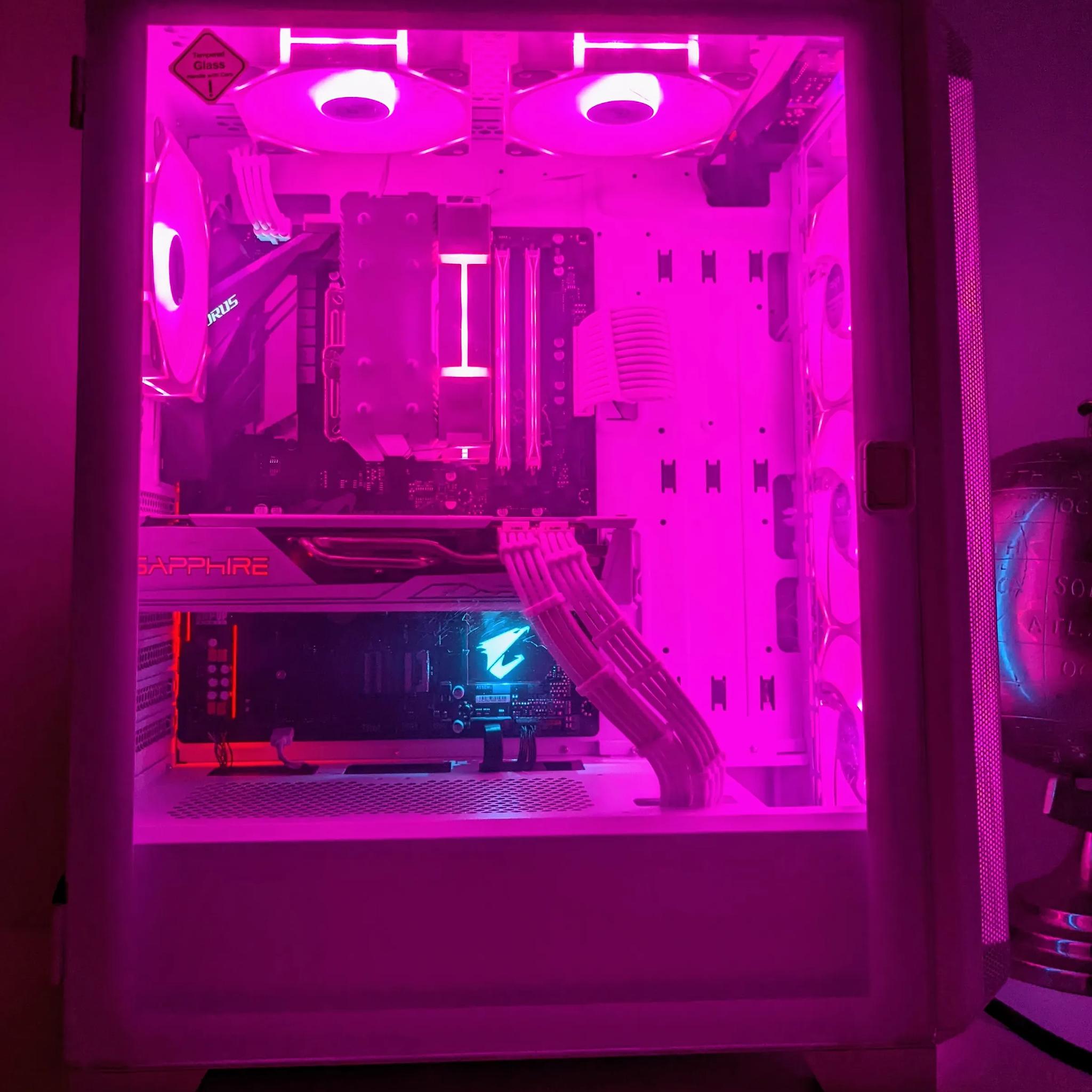 🌩️Sky-OnE🌩️| RX5700 XT| Ryzen 5@4.1GHz| 16GB DDR4 RAM| 1TB M.2 NVMe| Windows 11 Pro