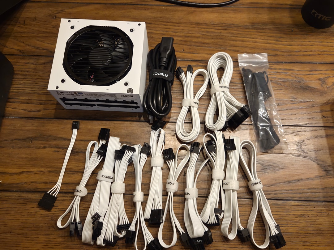 Vetroo 1000w ATX電源 ホワイト Vetroo 1000W White Power Supply ATX 3.1, 80 Plus Gold Full Modular