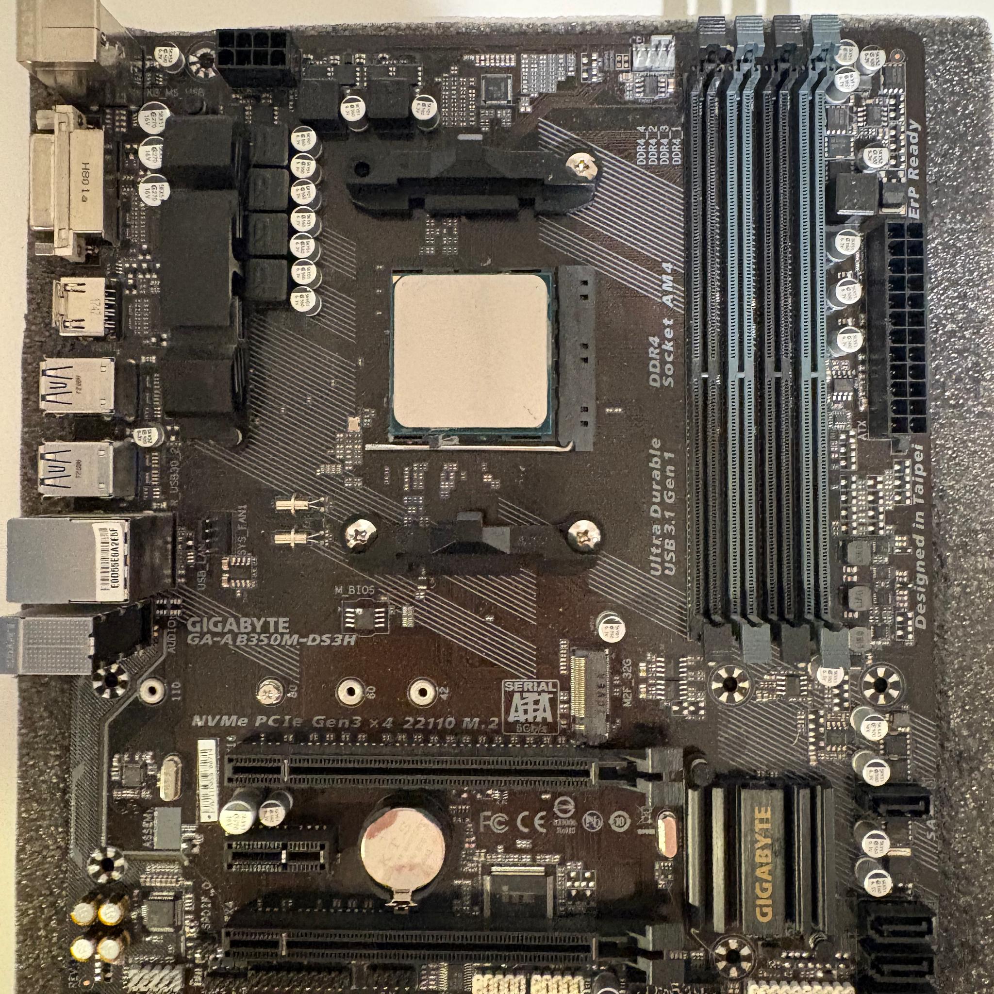 AM4 Motherboard Combo: Gigabyte B350M + Ryzen 3 2200G
