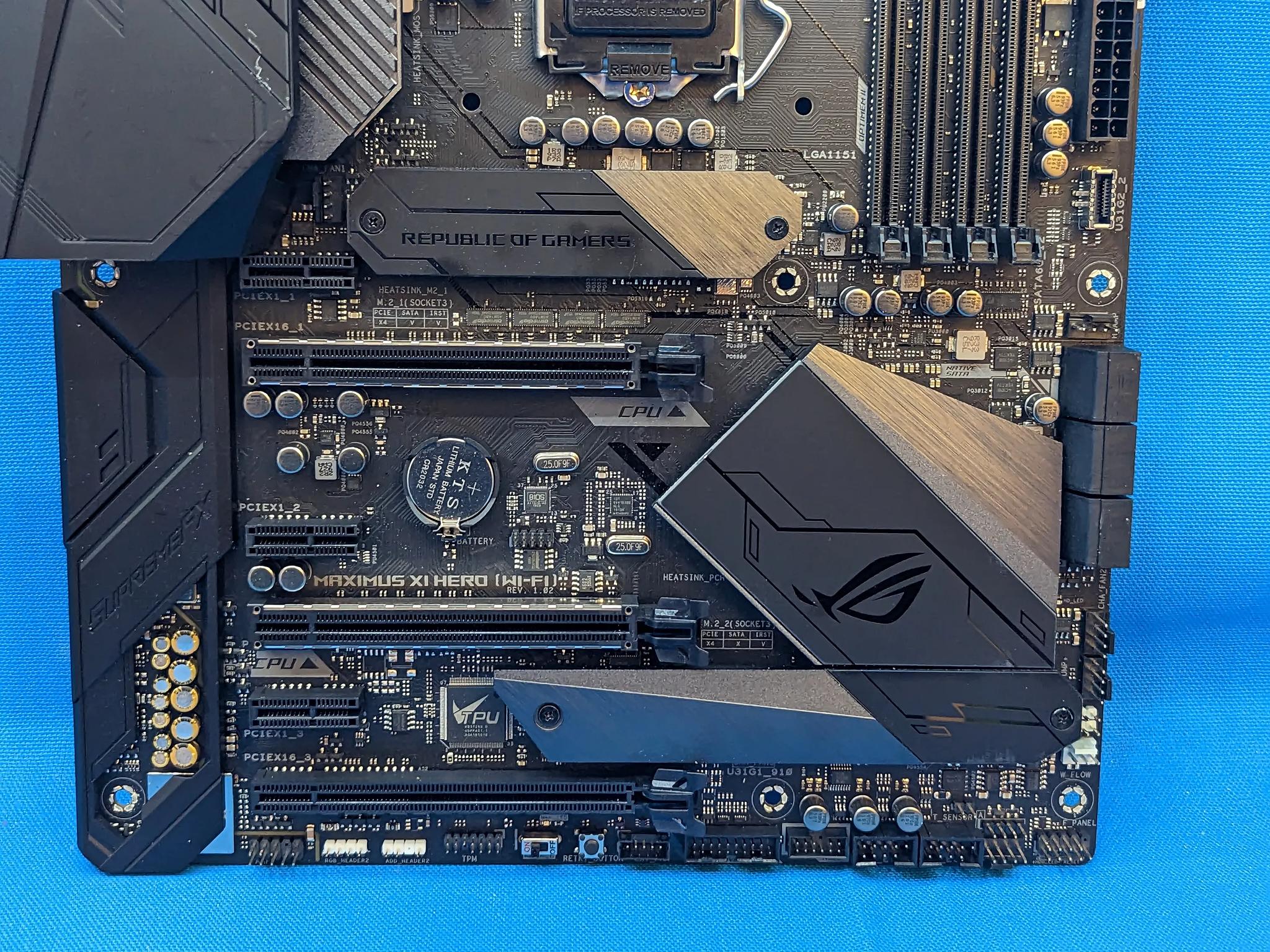ASUS ROG Maximus XI Hero (Wi-Fi) Intel LGA1151/Socket H4 Z390 DDR4 ATX Desktop Motherboard