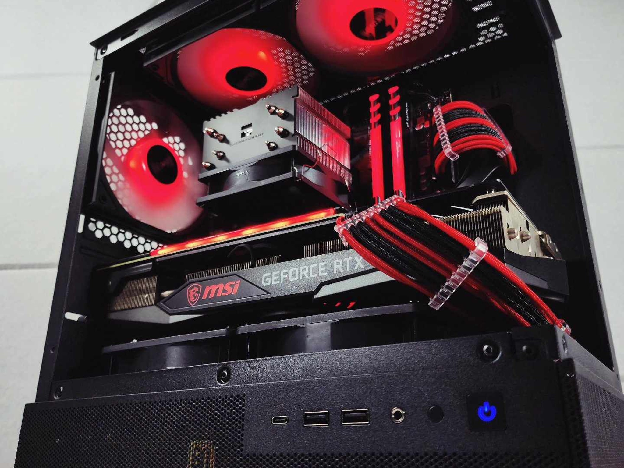 ❤️RTX 3070 || Ryzen 5 5600GT || 1TB M.2 NVMe SSD || 16GB 3200MHz || 1080p/1440p Gaming Computer