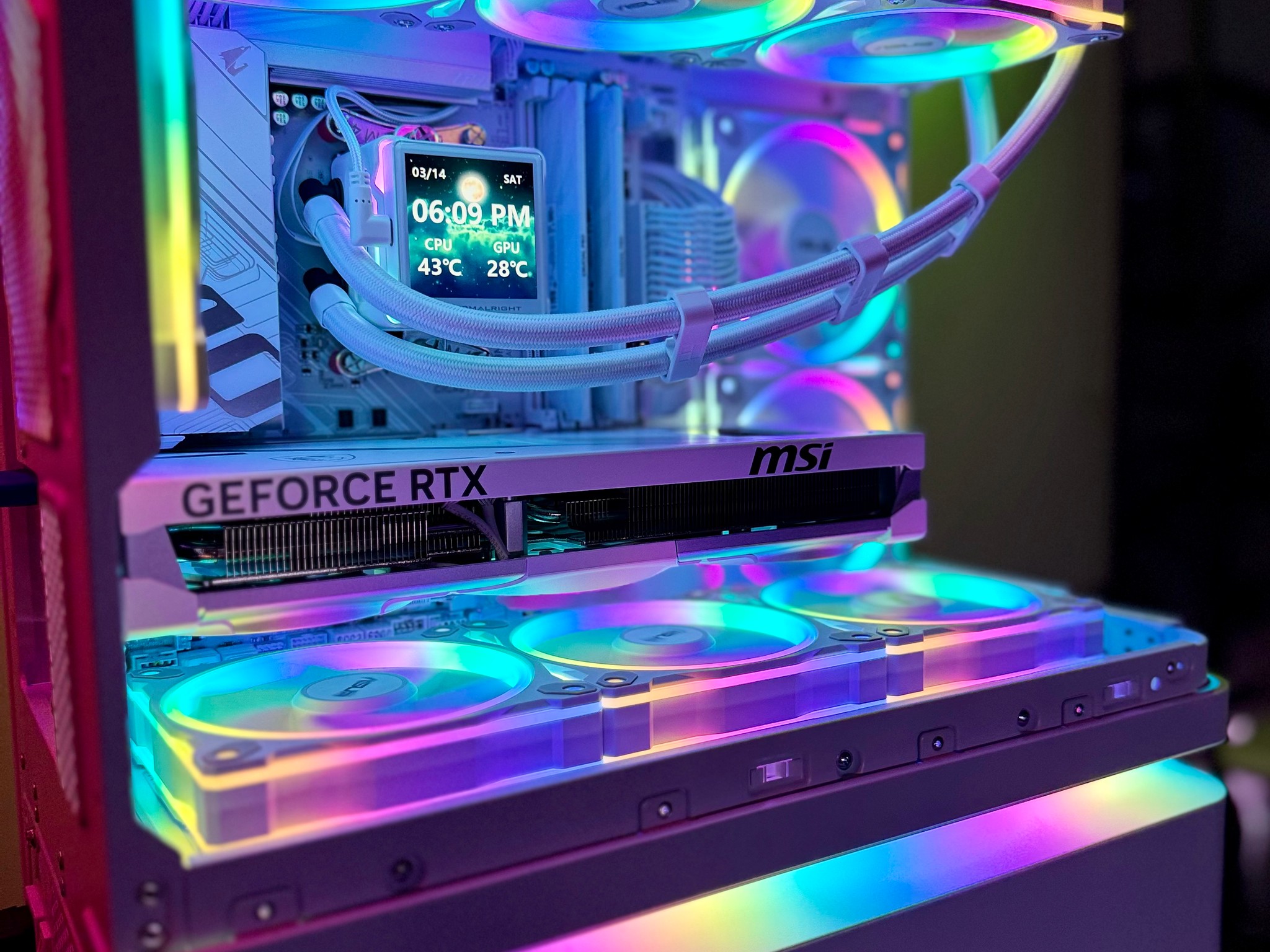Shook PC Stay Frosty 💎 Ryzen 9850X3D | 5070 Ti OC 16GB | 32GB DDR5 6400MHz CL32 | 2TB SSD NVMe m.2