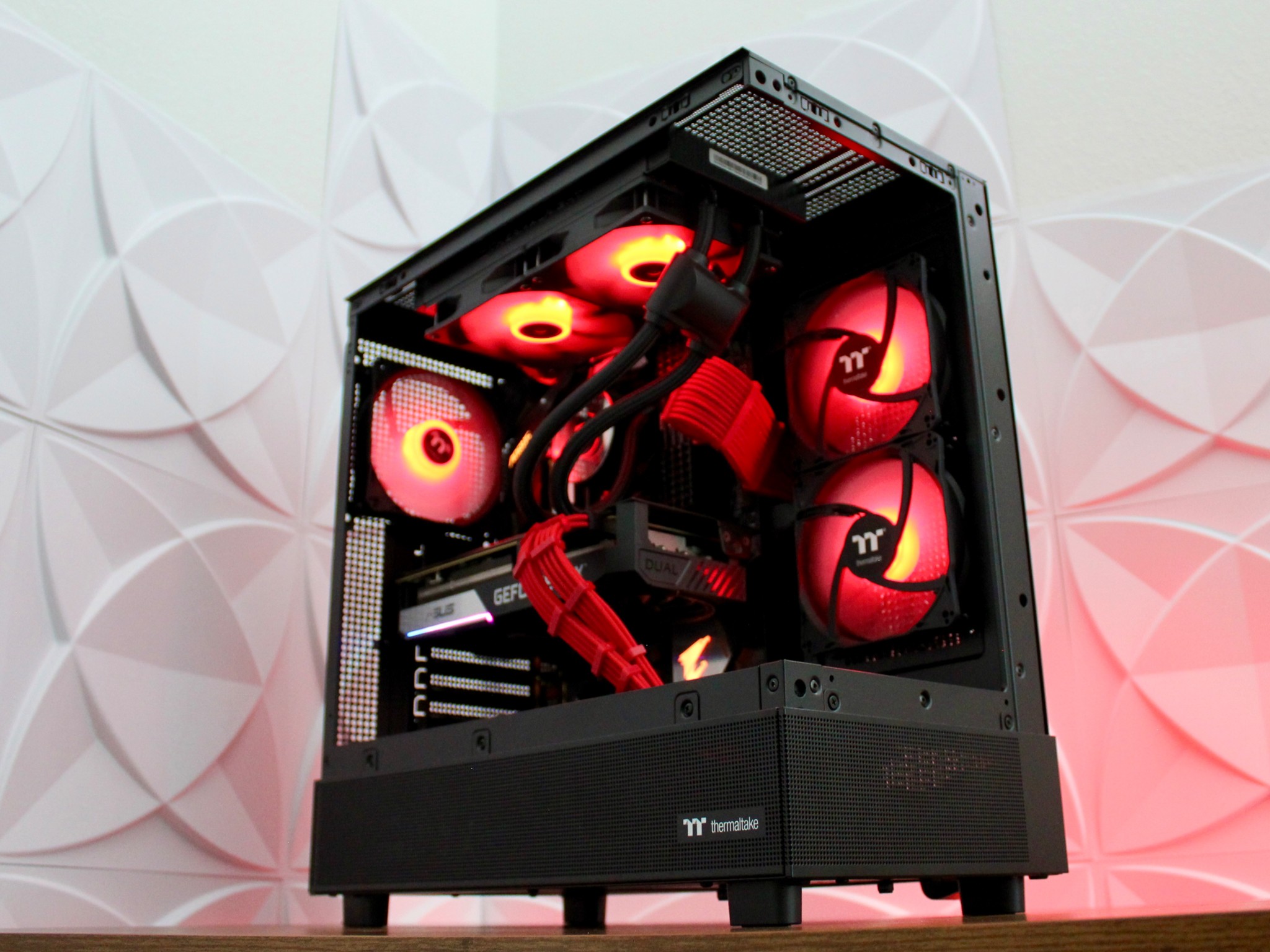 ⚫️ The Red Glass 🔴 Ryzen 7 5800X | RTX 3070 | 32GB DDR4 | 1TB M.2 | W11 + WiFi |